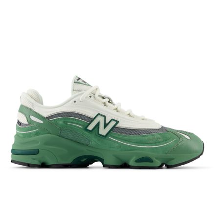 New balance green sneakers best sale