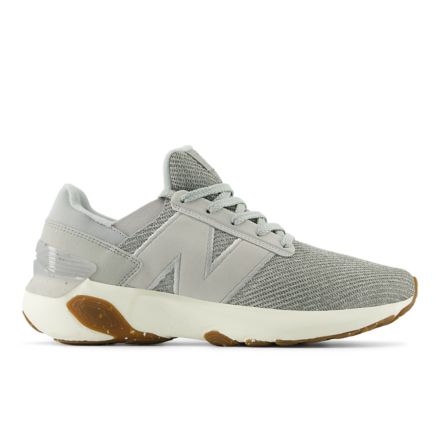 New balance men's 68v1 casual comfort cross on sale trainer