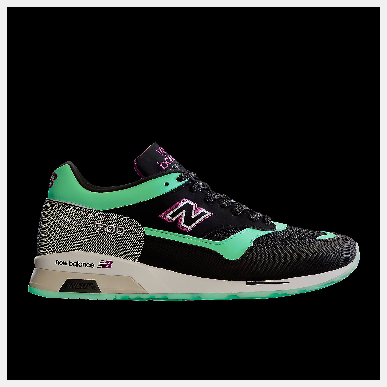 MADE in UK 1500 - New Balance دبي برج خليفة MADE in UK 1500 - New Balance دبي برج خليفة