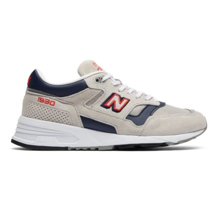 Made in UK 1530, White with Navy with Red, M1530WNR