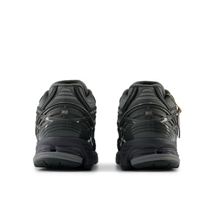 【希少/関税負担一切無/送料無料/国内完売/セール】1906R 'Black NB公式アウトレット】 1906R ｜ニューバランス公式通販 | New