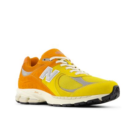 New balance outlet 220 size 5