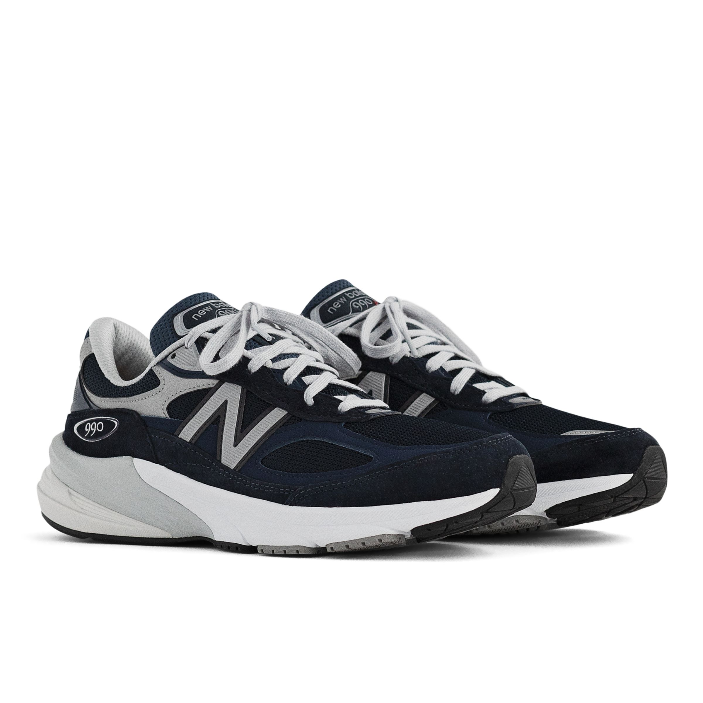 New Balance Men's Made in USA 990v6 in Blue/White Suede/Mesh, size 8