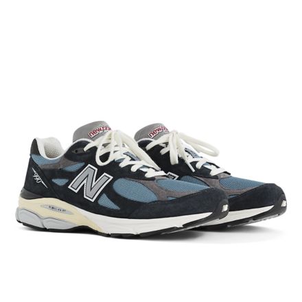 Light blue discount 990 new balance