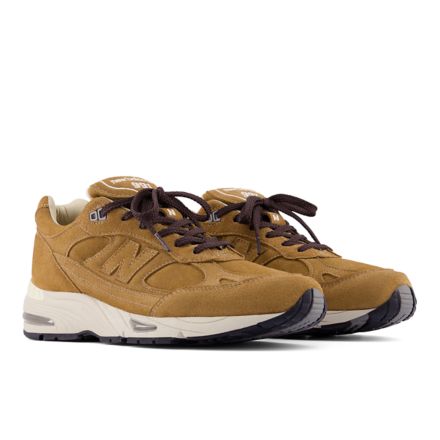 Made in UK 991V1 Luxe Suede, DIJON with CASTLE WALL, M991CM1