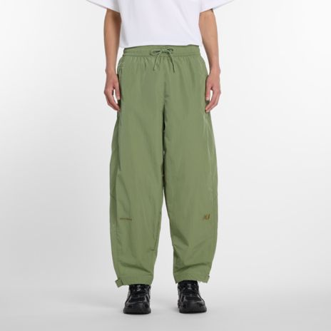 NB GREY ナイロンワイドテーパードパンツ