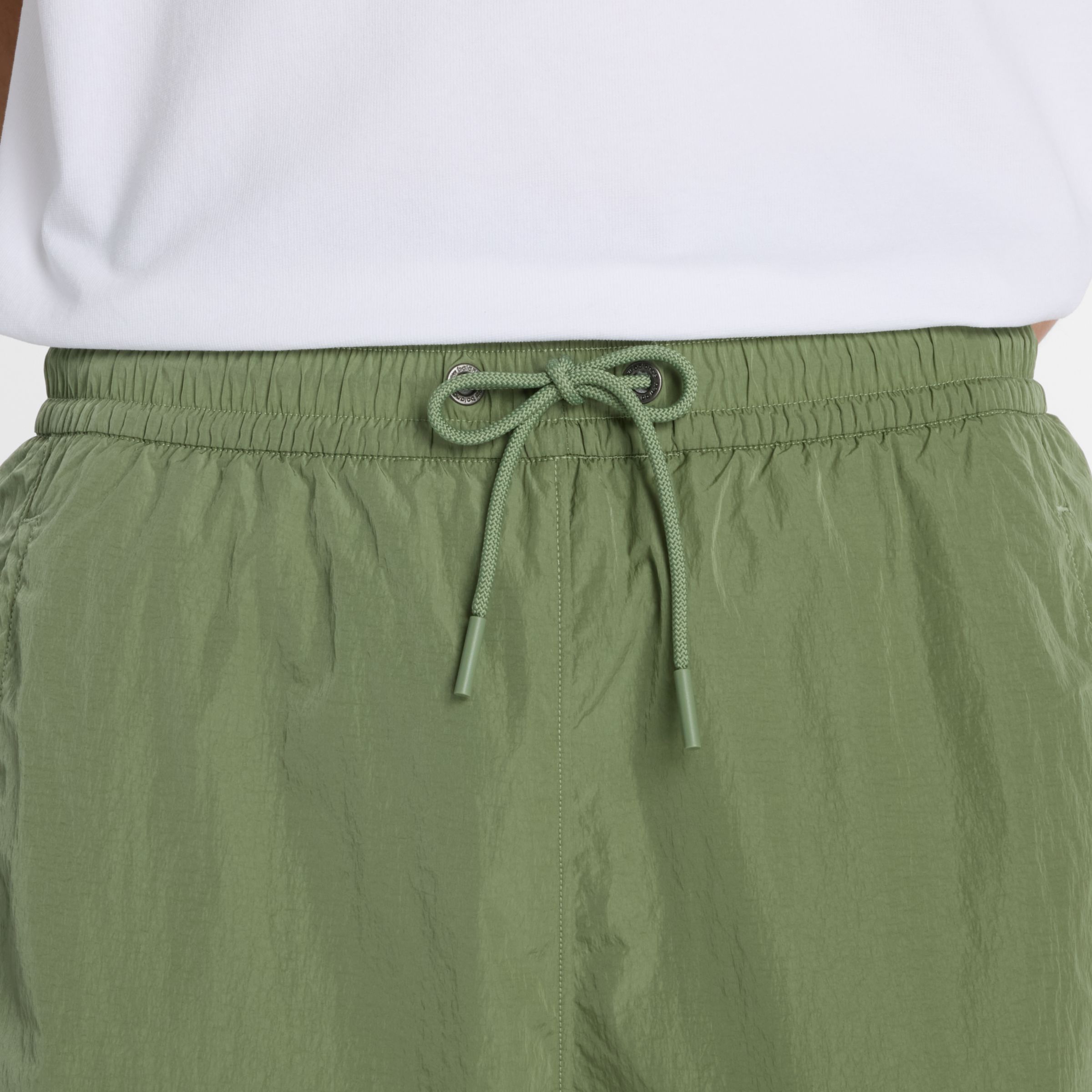 NB GREY ナイロンワイドテーパードパンツ