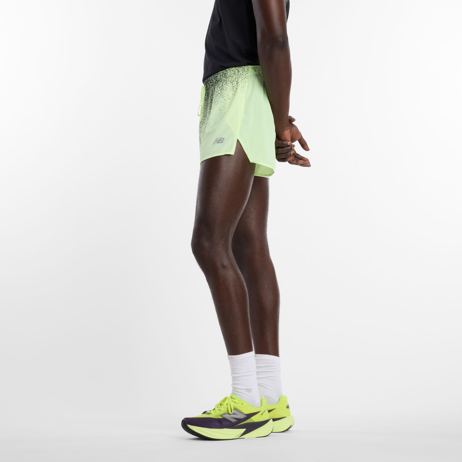Мужские беговые шорты New Balance RC Ultra Light Printed — фото 2