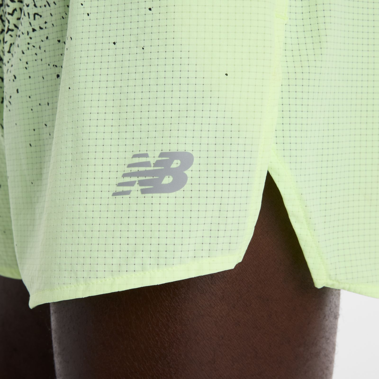 Мужские беговые шорты New Balance RC Ultra Light Printed — фото 5