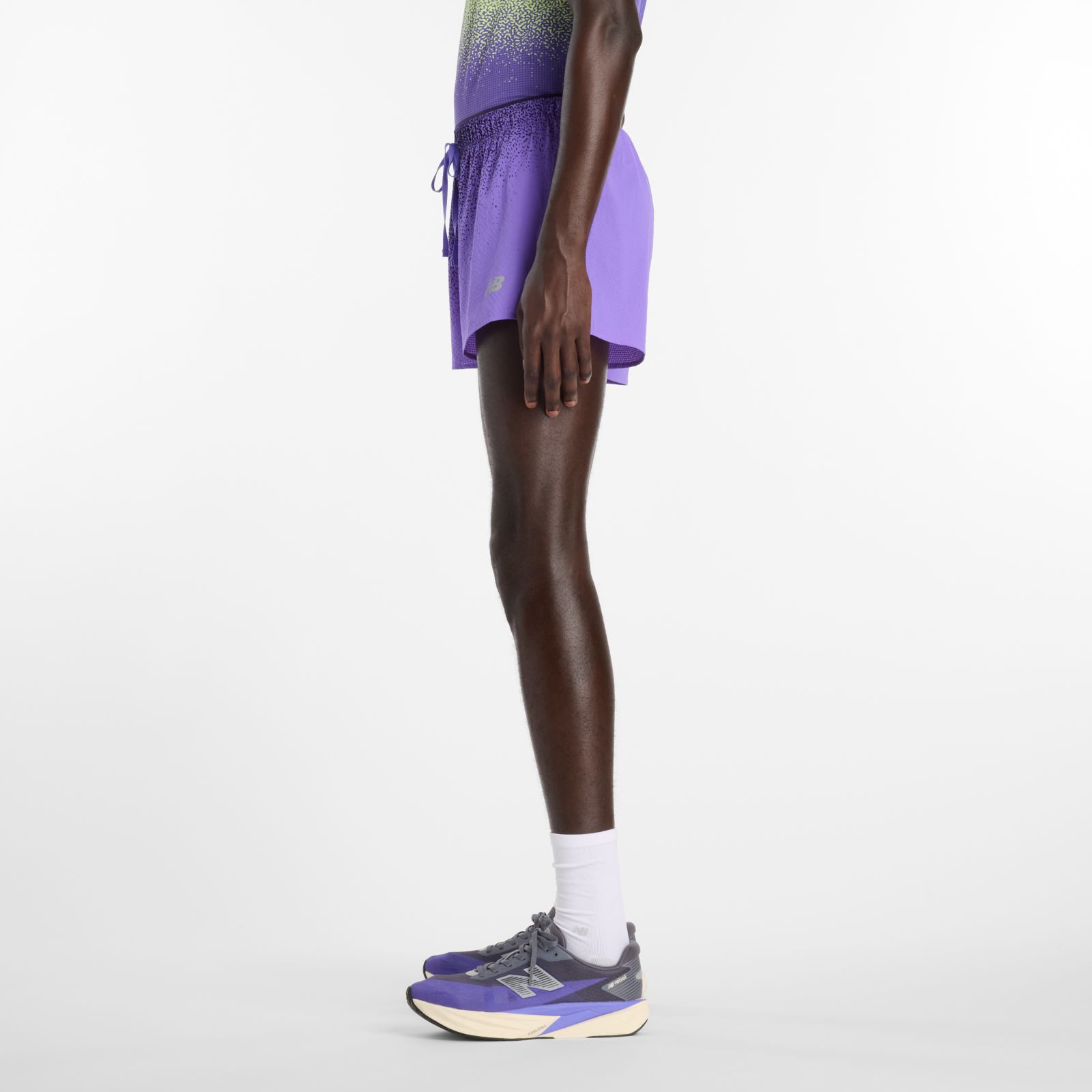 Мужские брюки New Balance RC Ultra Light Printed Short 3" — фото 5