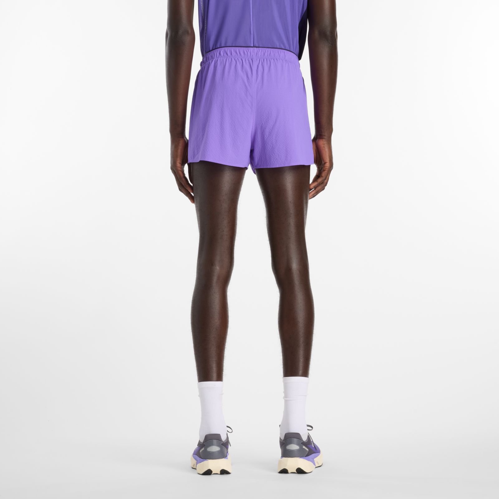Мужские брюки New Balance RC Ultra Light Printed Short 3" — фото 4