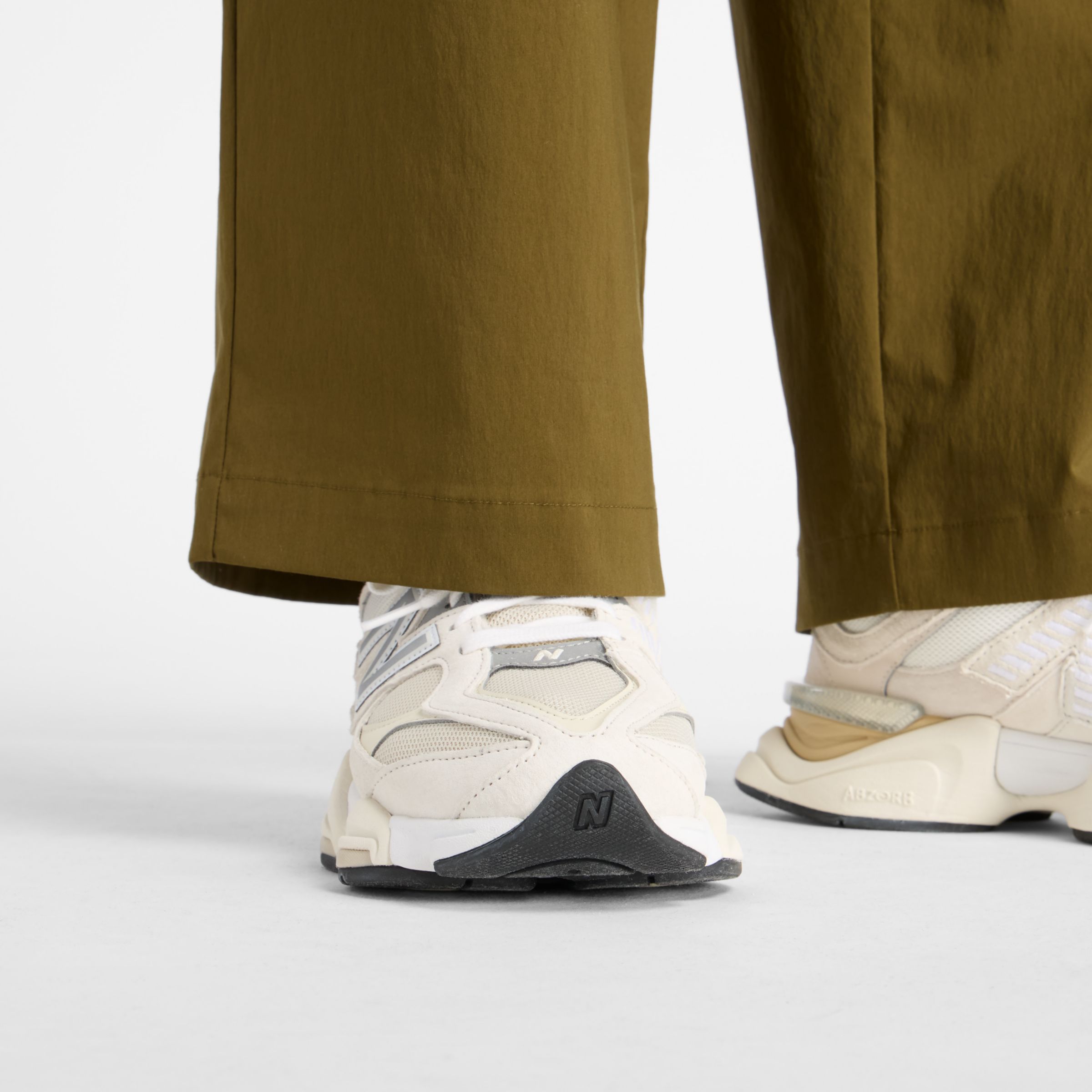 NB GREY ワイドパンツ