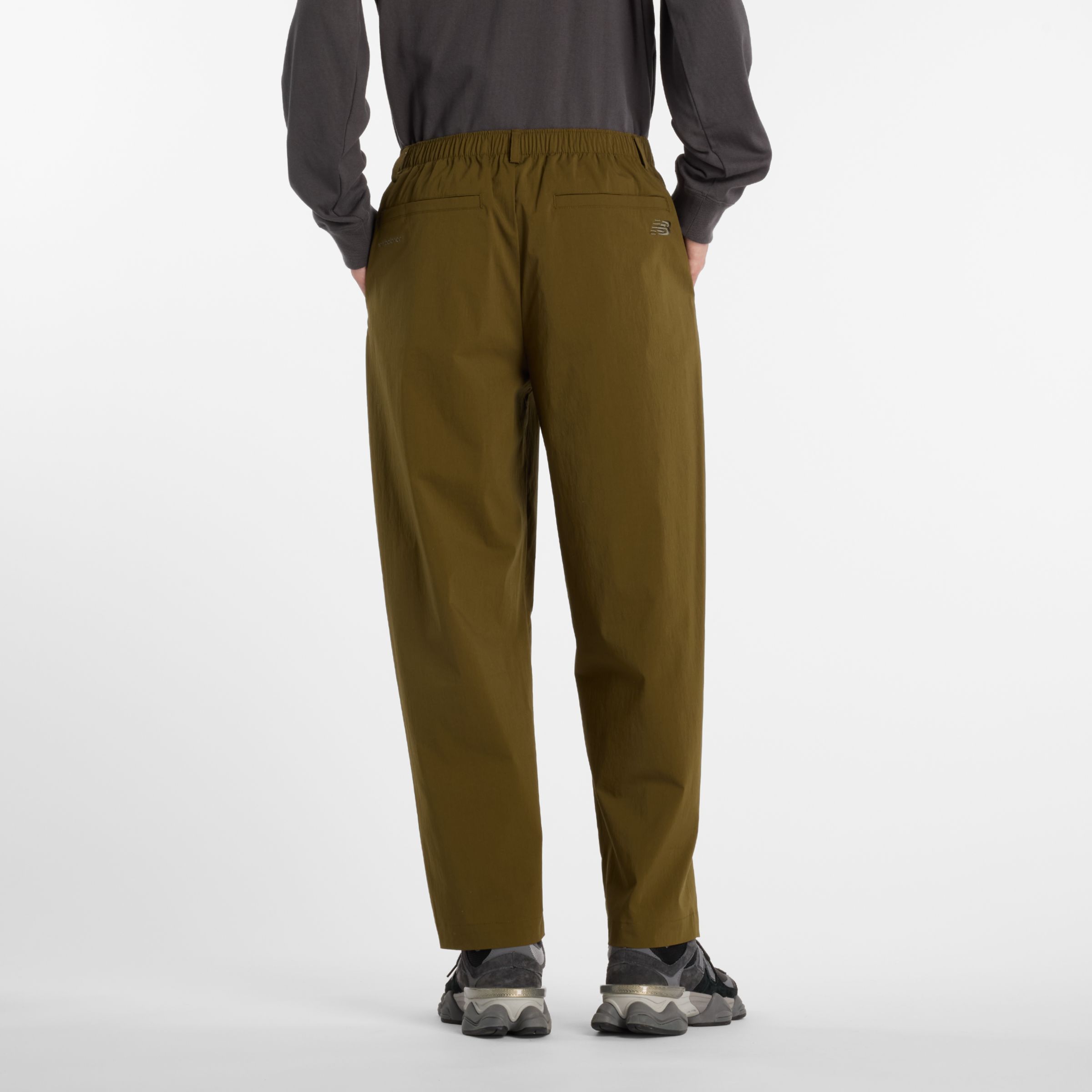 NB GREY テーパードパンツ