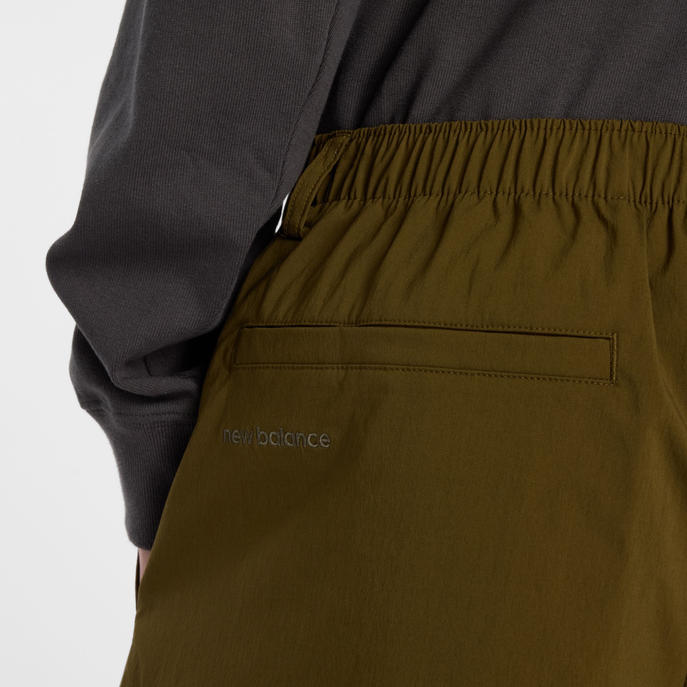 NB GREY テーパードパンツ