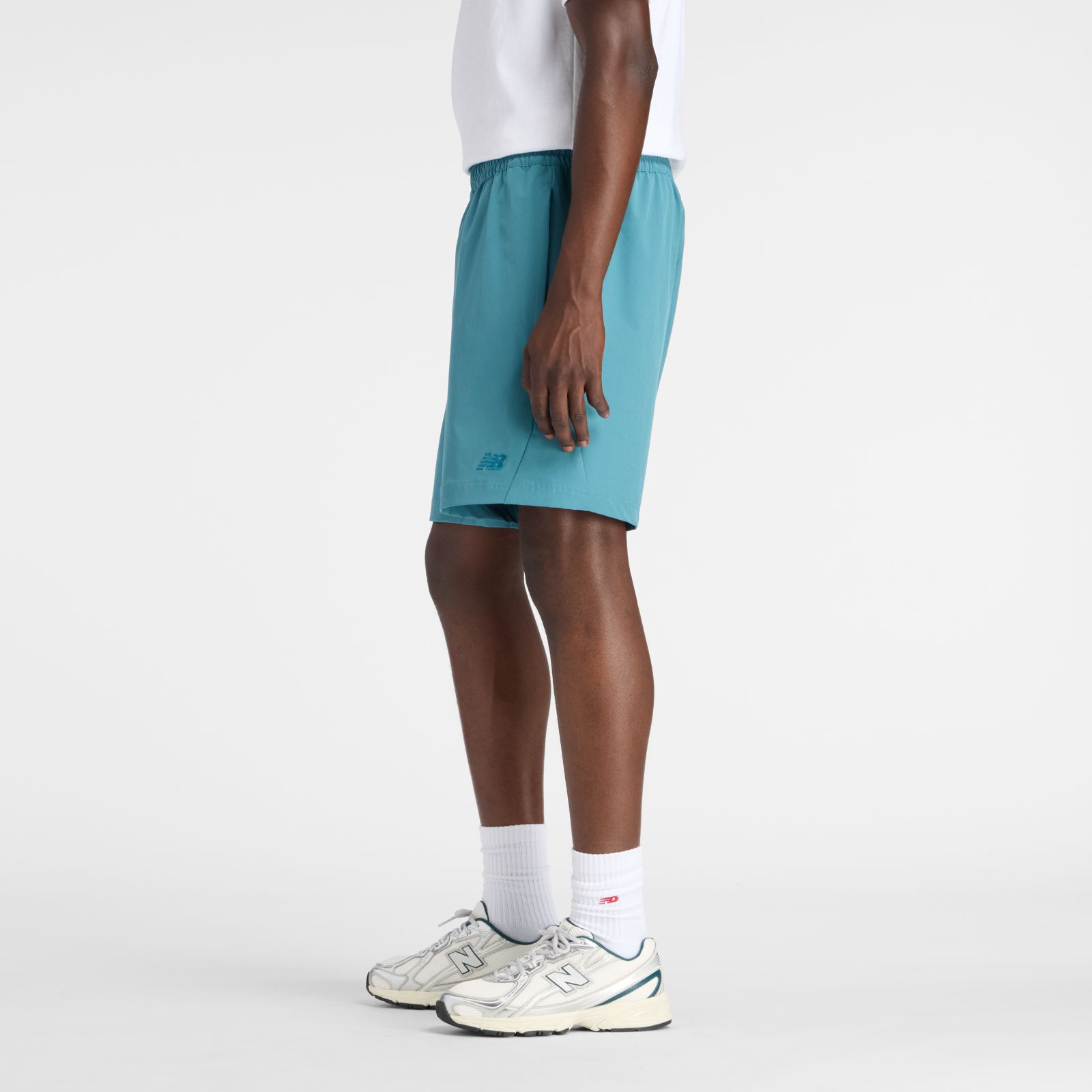 Мужские брюки New Balance Athletics Stretch Woven Short 7" — фото 2