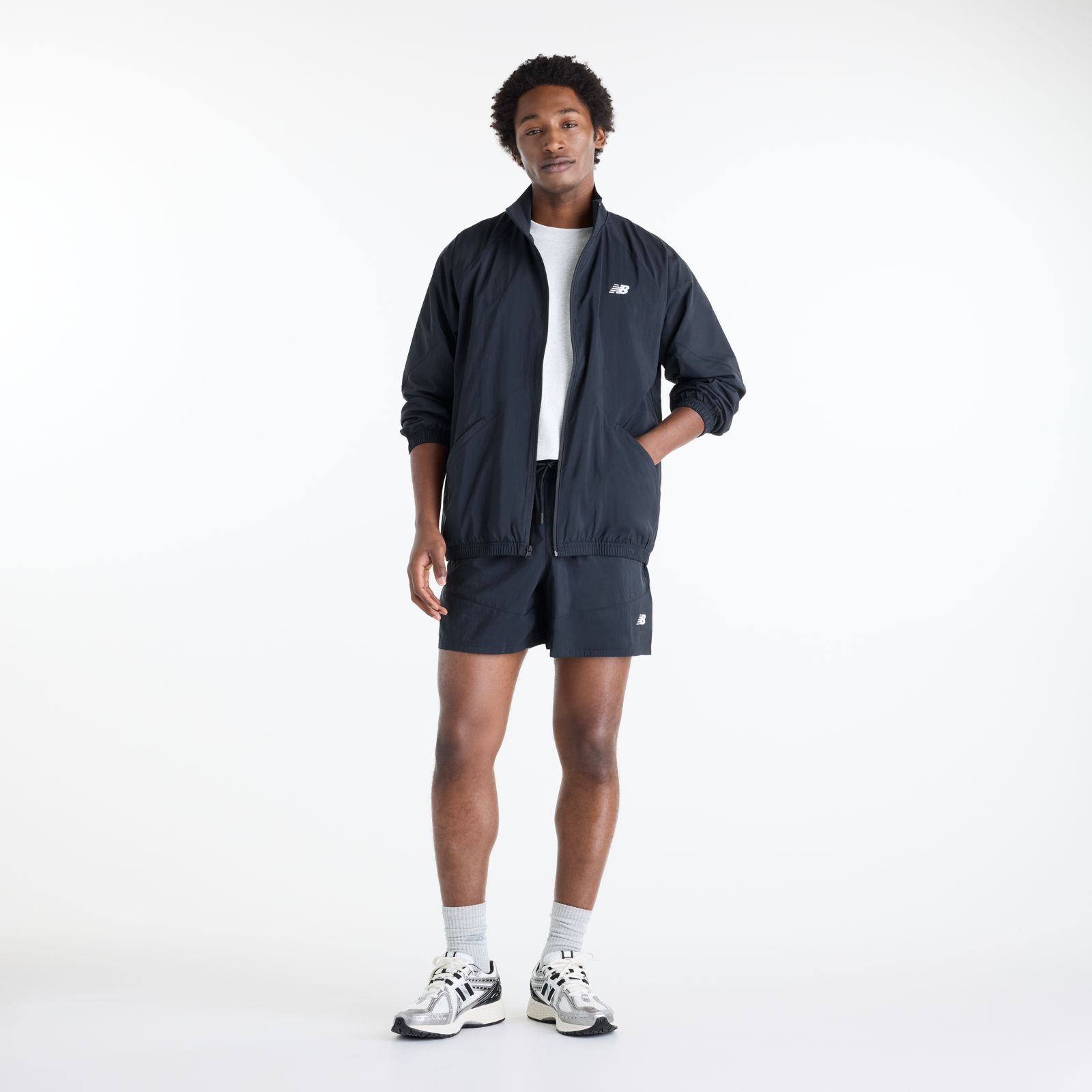 Мужские шорты New Balance Sport Legacy — фото 2
