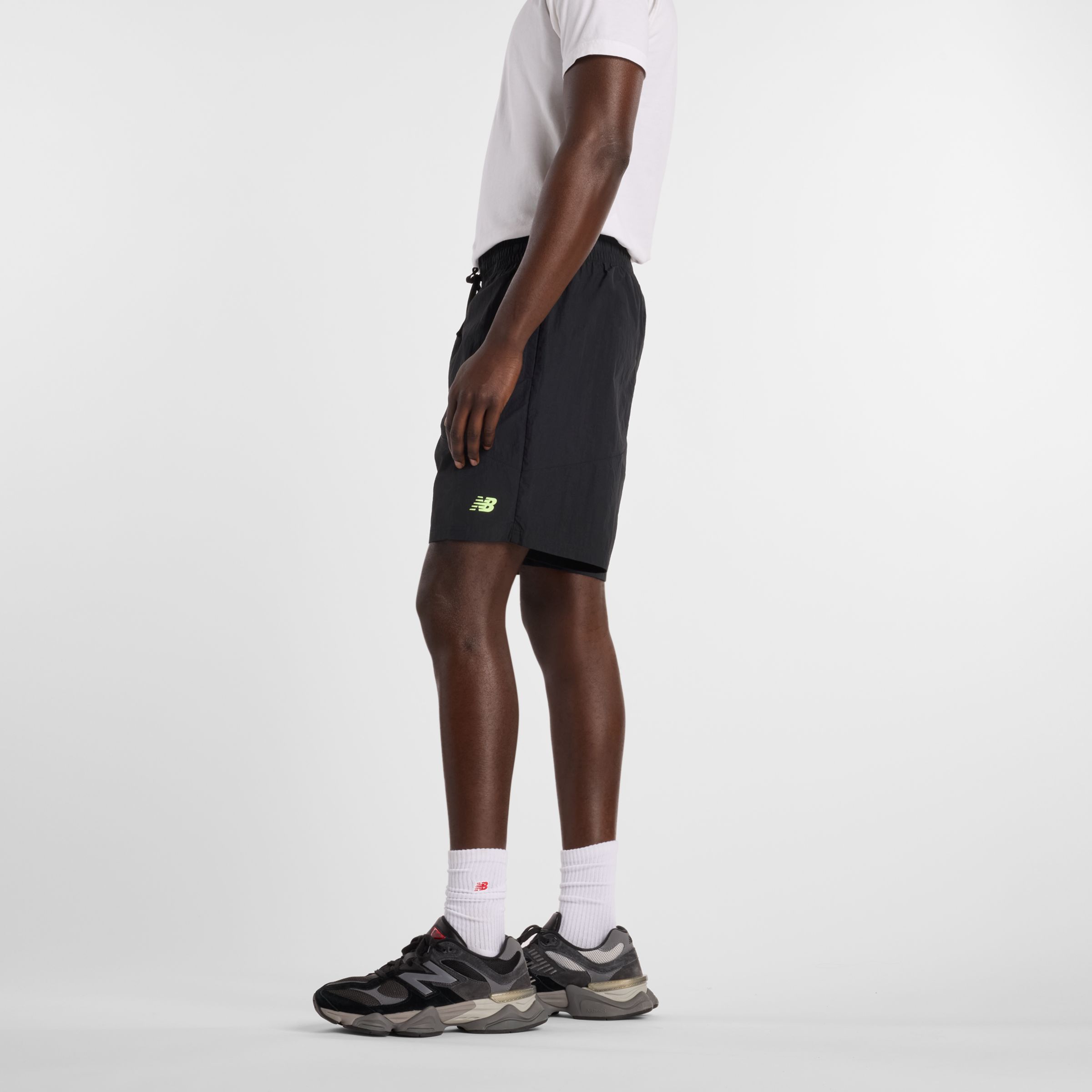 Castlefield Woven Short 7"