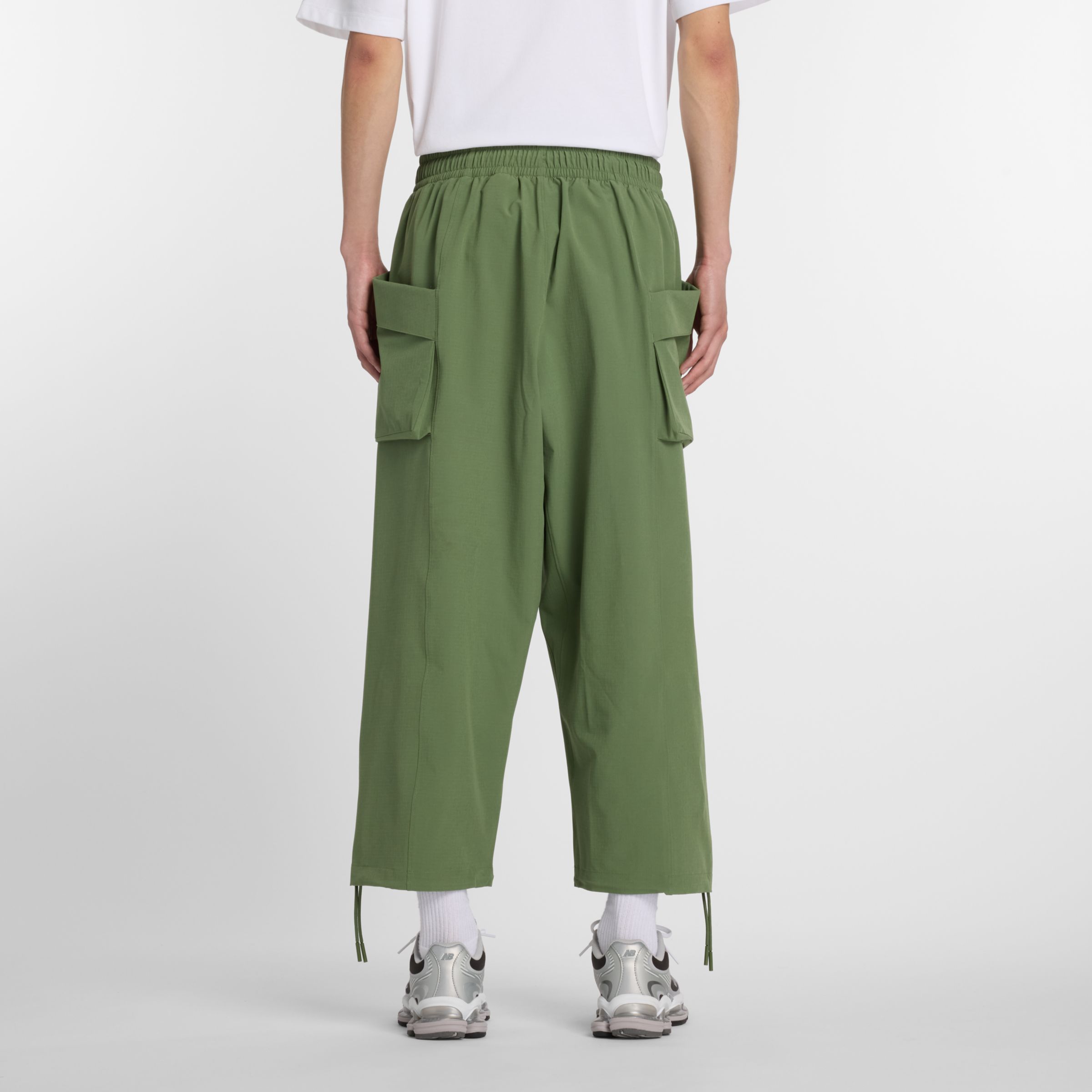 NB GREY クロップドカーゴパンツ