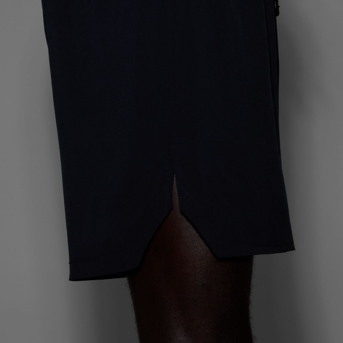 Мужские шорты New Balance RC Essential Short 7", цвет: Чёрный / Серый — фото 5