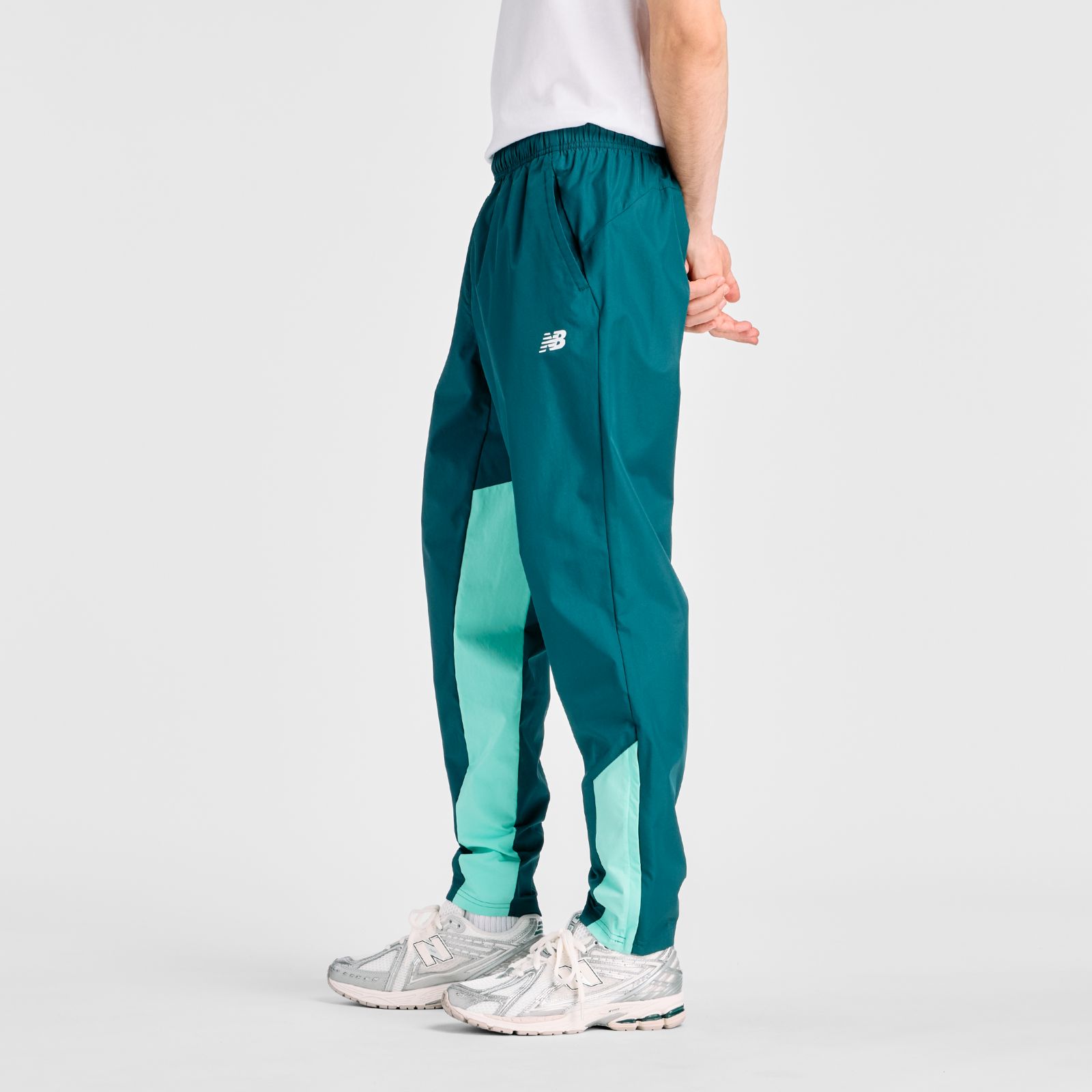 Мужские брюки New Balance Utility Woven Pant — фото 4