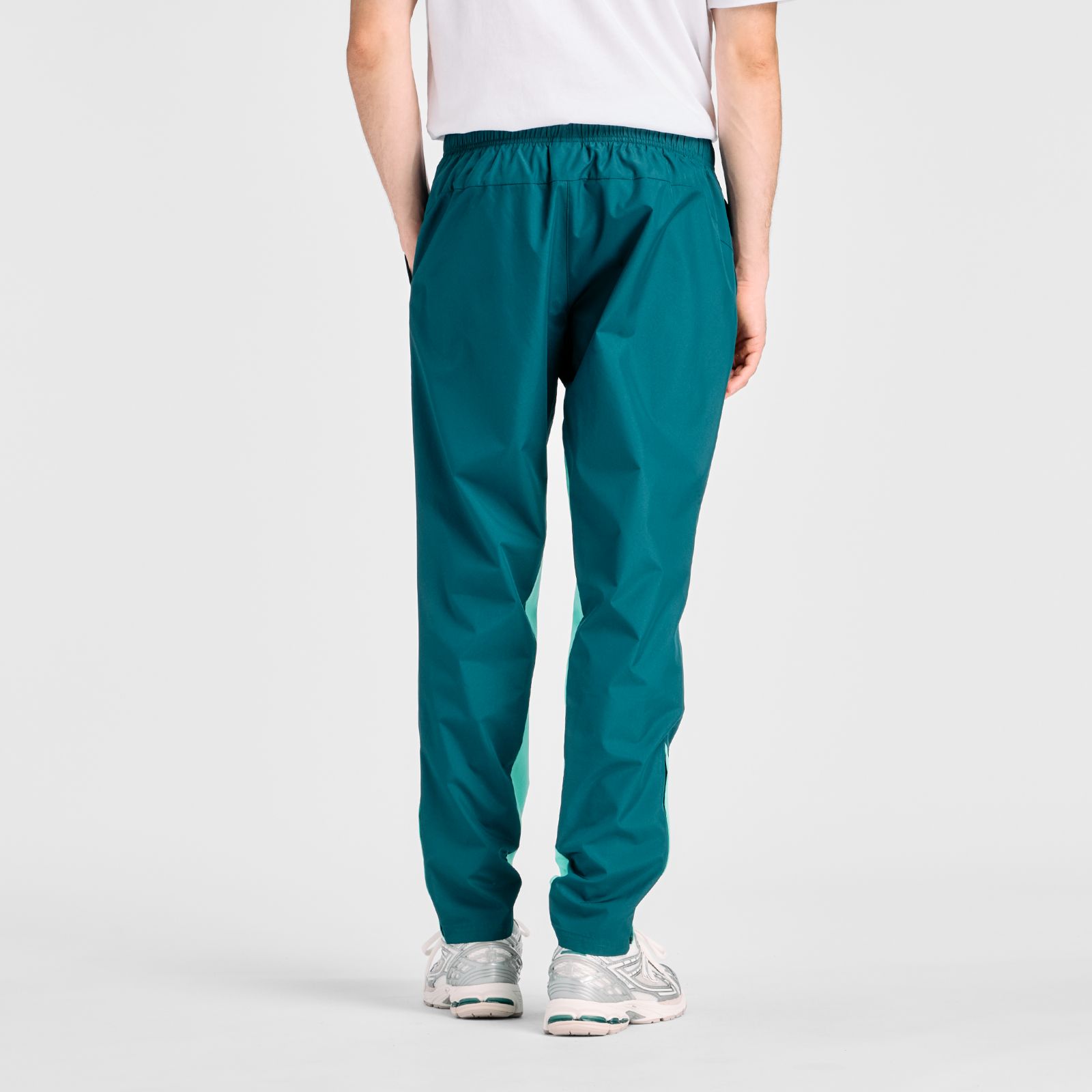 Мужские брюки New Balance Utility Woven Pant — фото 3
