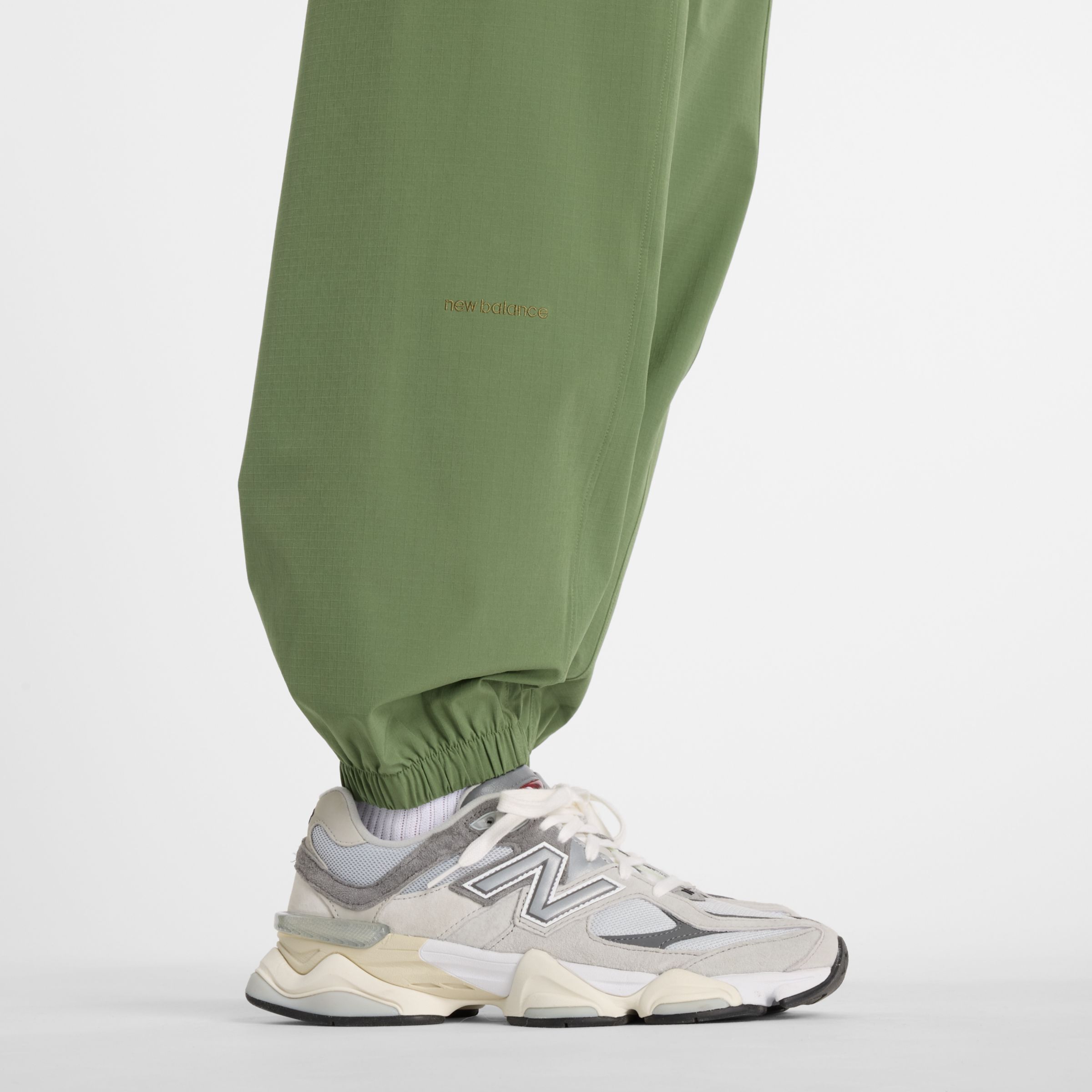 NB GREY ジョガーパンツ