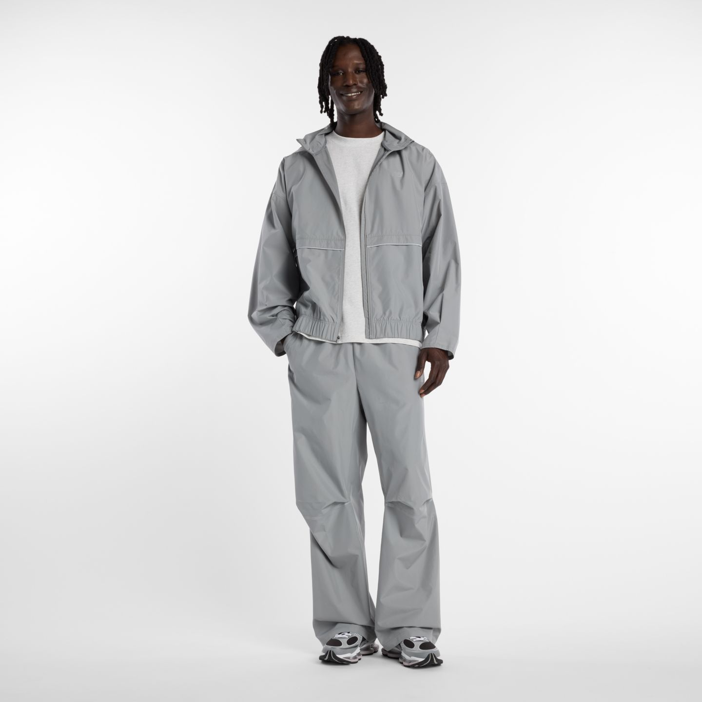 Мужские брюки New Balance Elusive Shell Pant, цвет: Сланцевый серый — фото 4