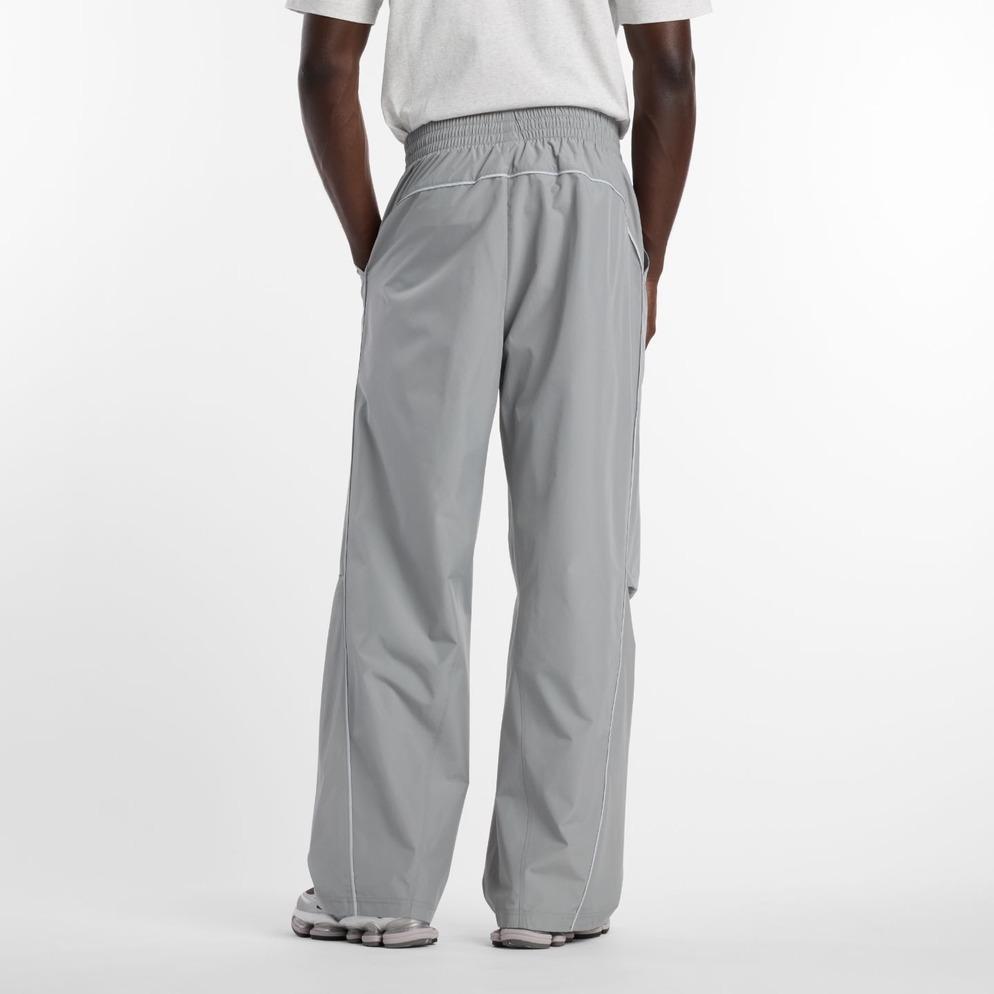 Мужские брюки New Balance Elusive Shell Pant, цвет: Сланцевый серый — фото 6