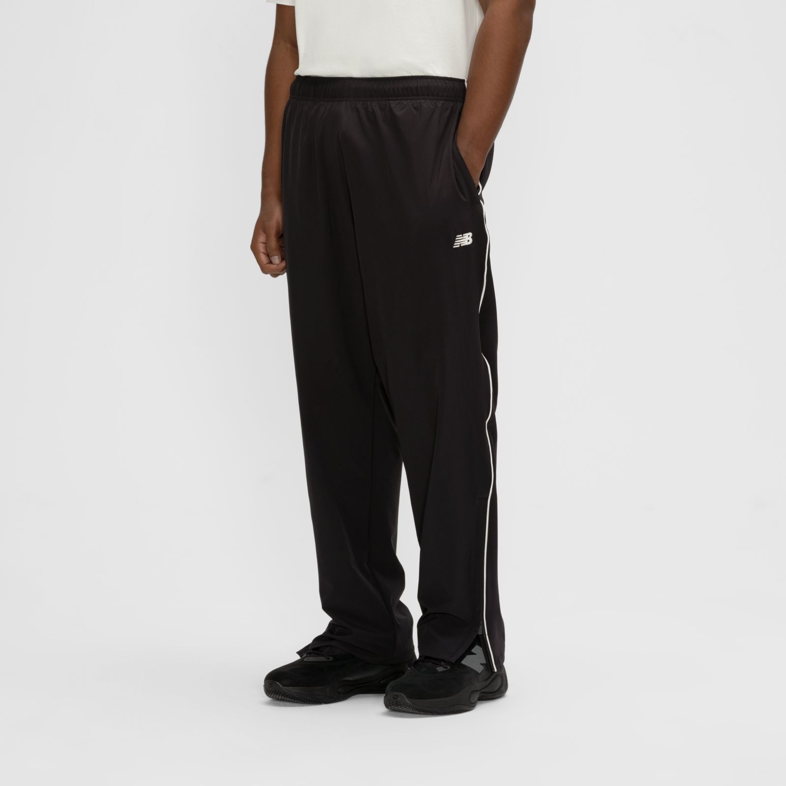 Мужские брюки New Balance Basketball Woven Pant — фото 2