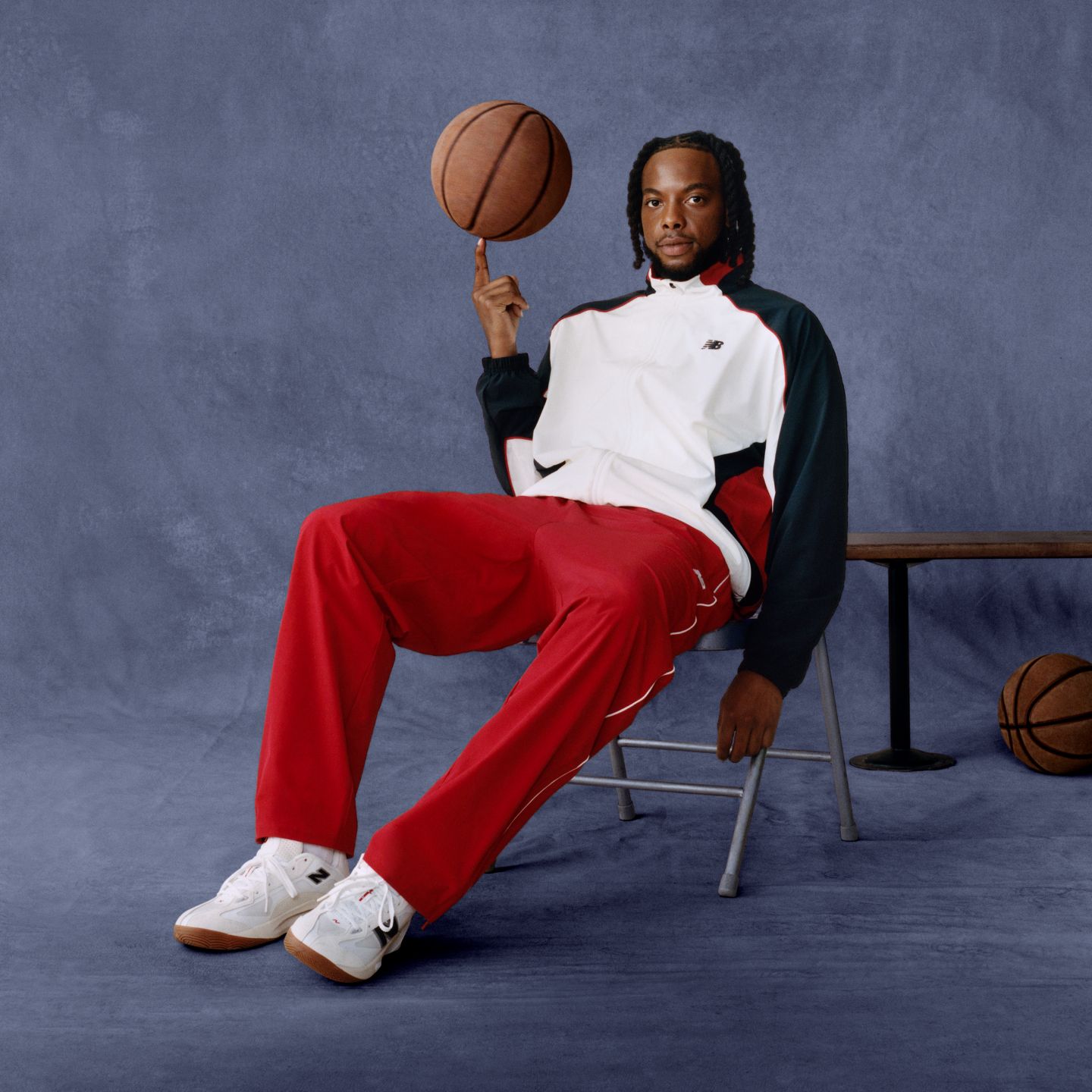 Мужские брюки New Balance Basketball Woven, цвет: Красный — фото 2