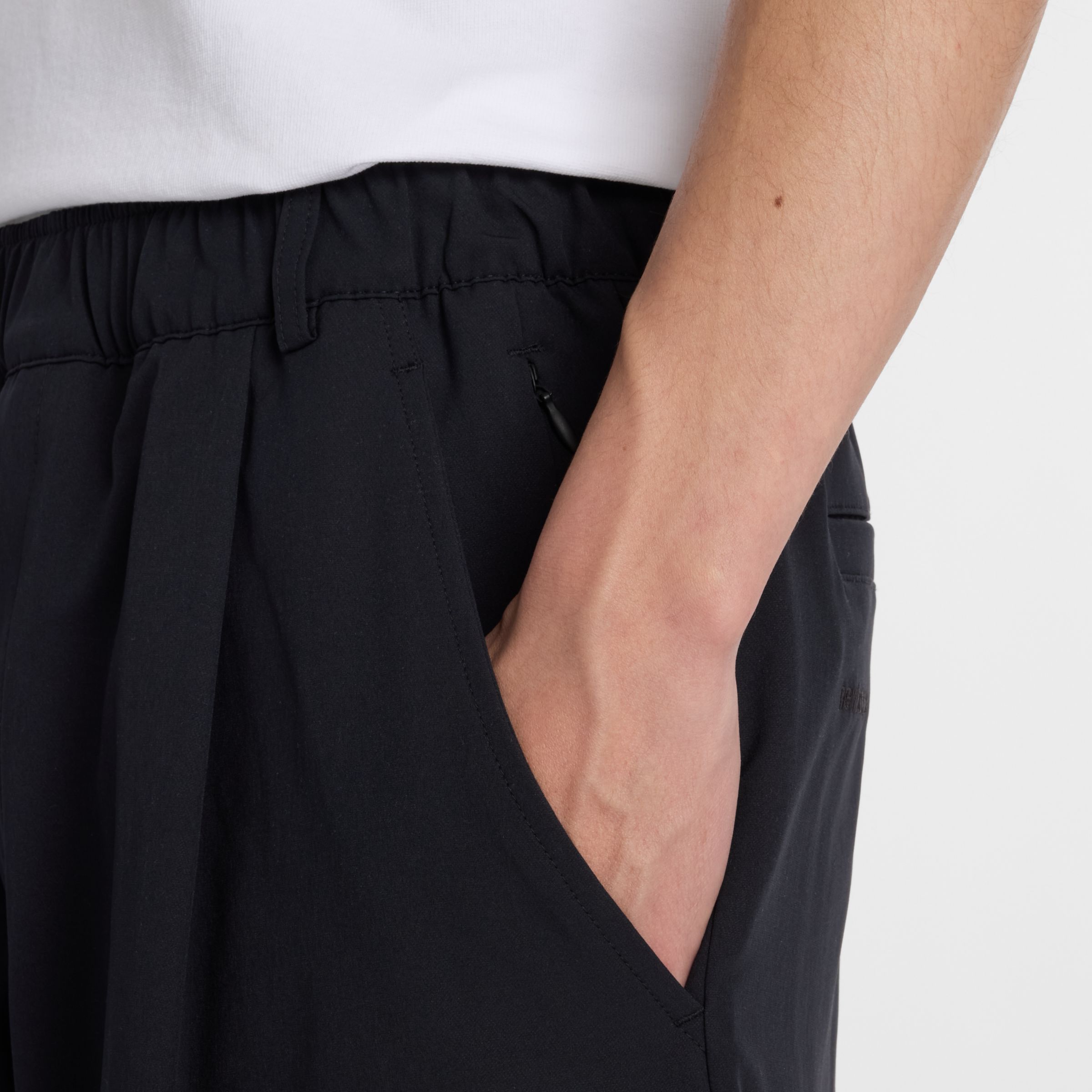 NB GREY ワイドパンツウォーターデファイ