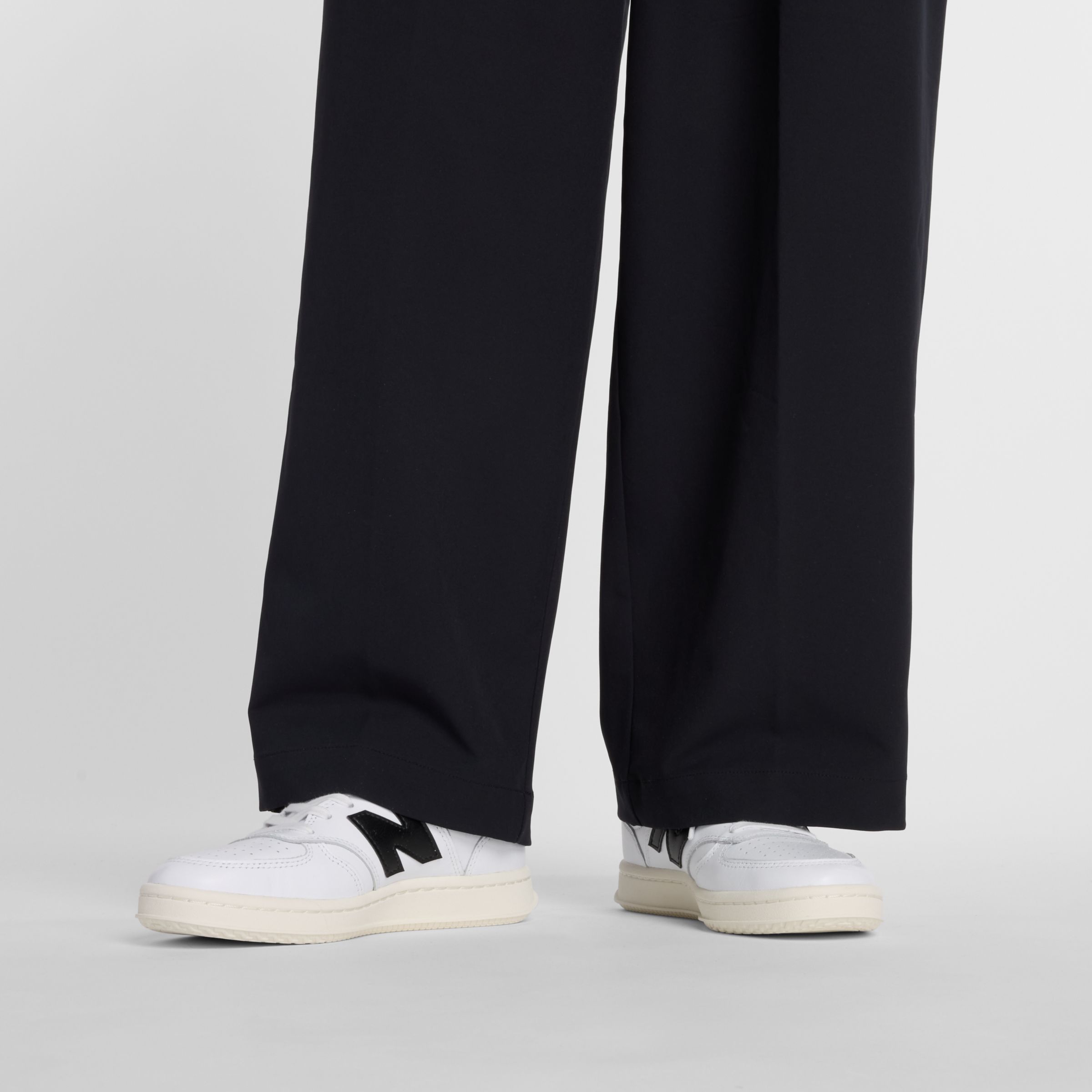 NB GREY ワイドパンツウォーターデファイ