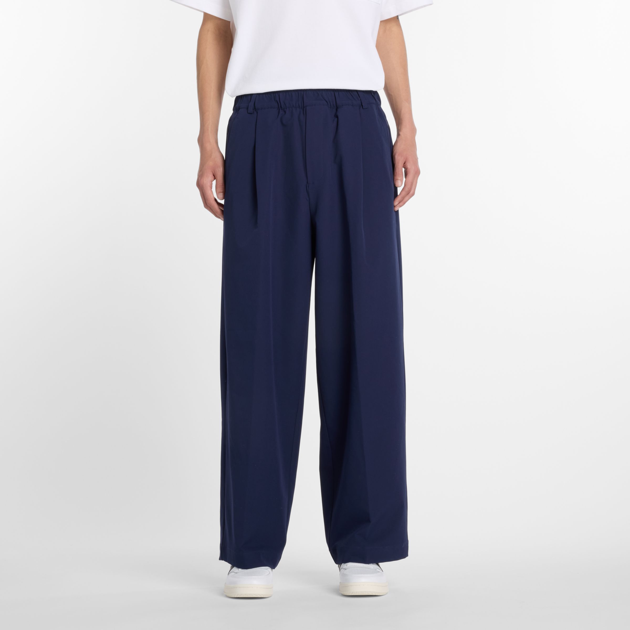 NB GREY ワイドパンツウォーターデファイ