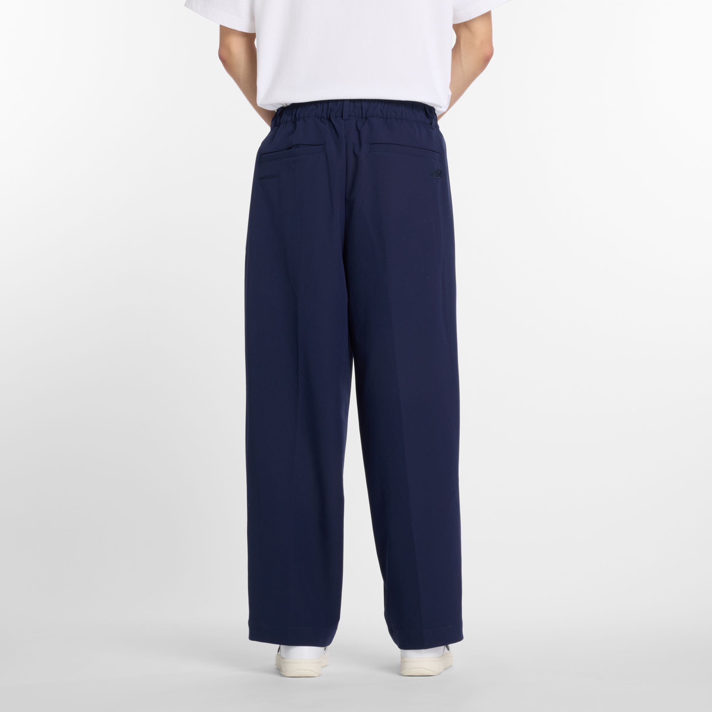 NB GREY ワイドパンツウォーターデファイ