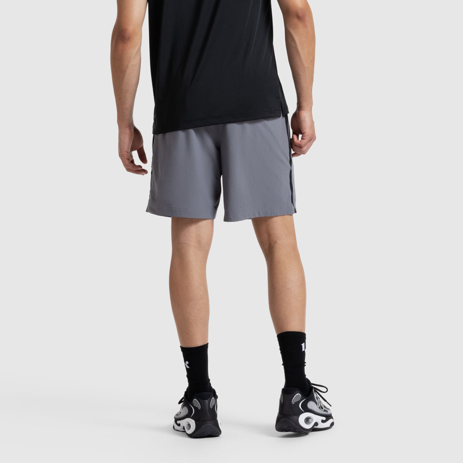 Мужские брюки New Balance Klutch Athletics 7" Woven Short — фото 2