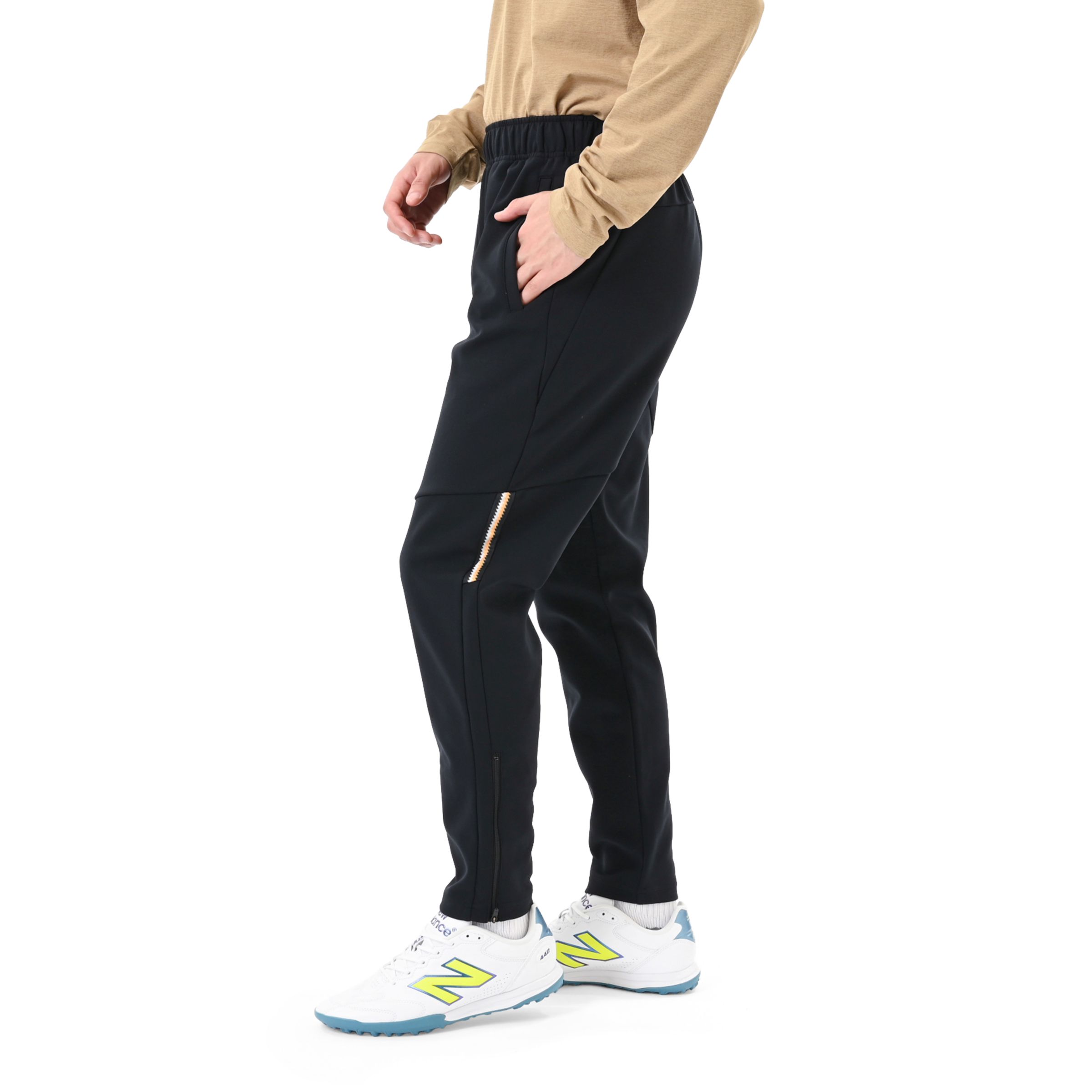 New Balance Black Out ウォームアップパンツ, MB6260BDBK