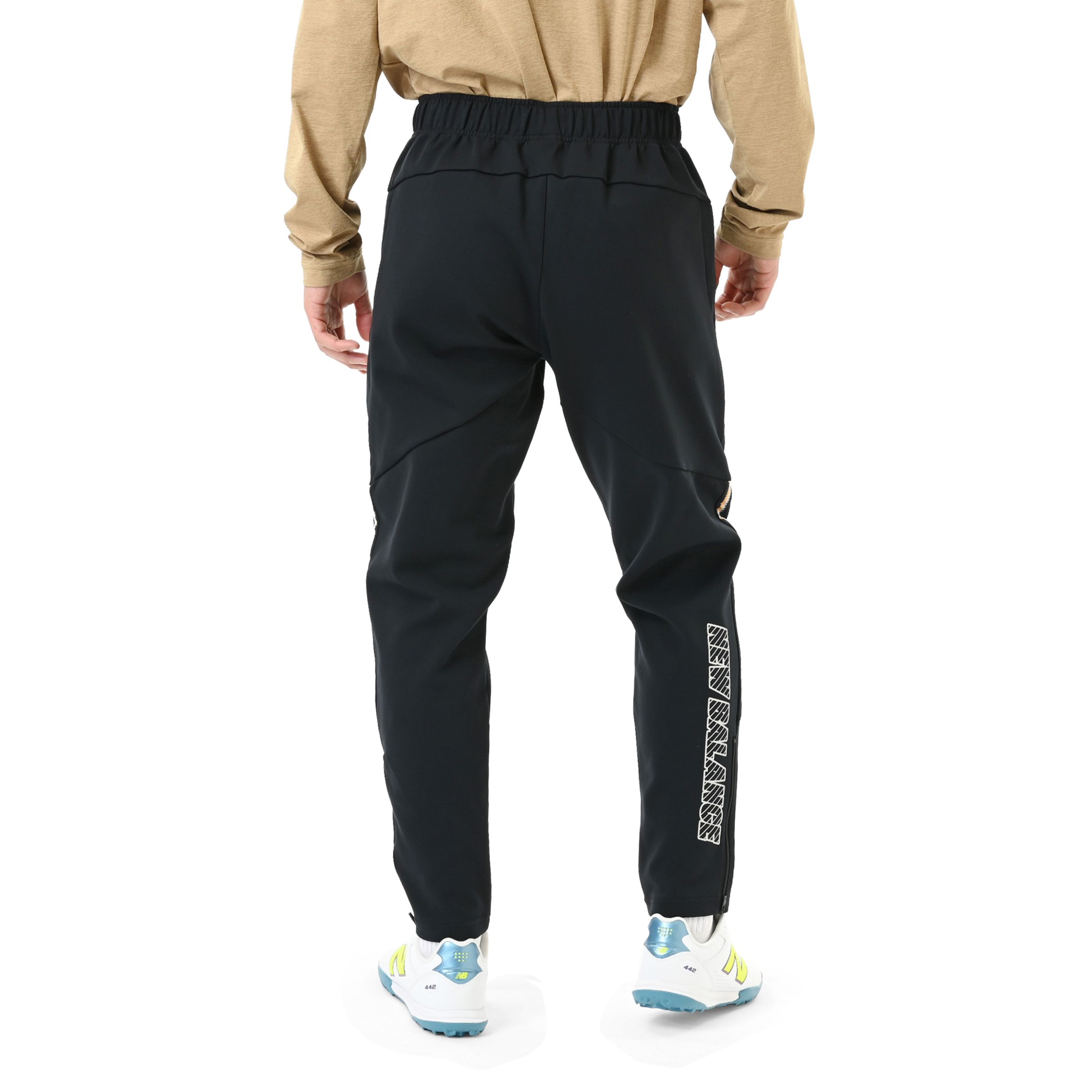 New Balance Black Out ウォームアップパンツ, MB6260BDBK