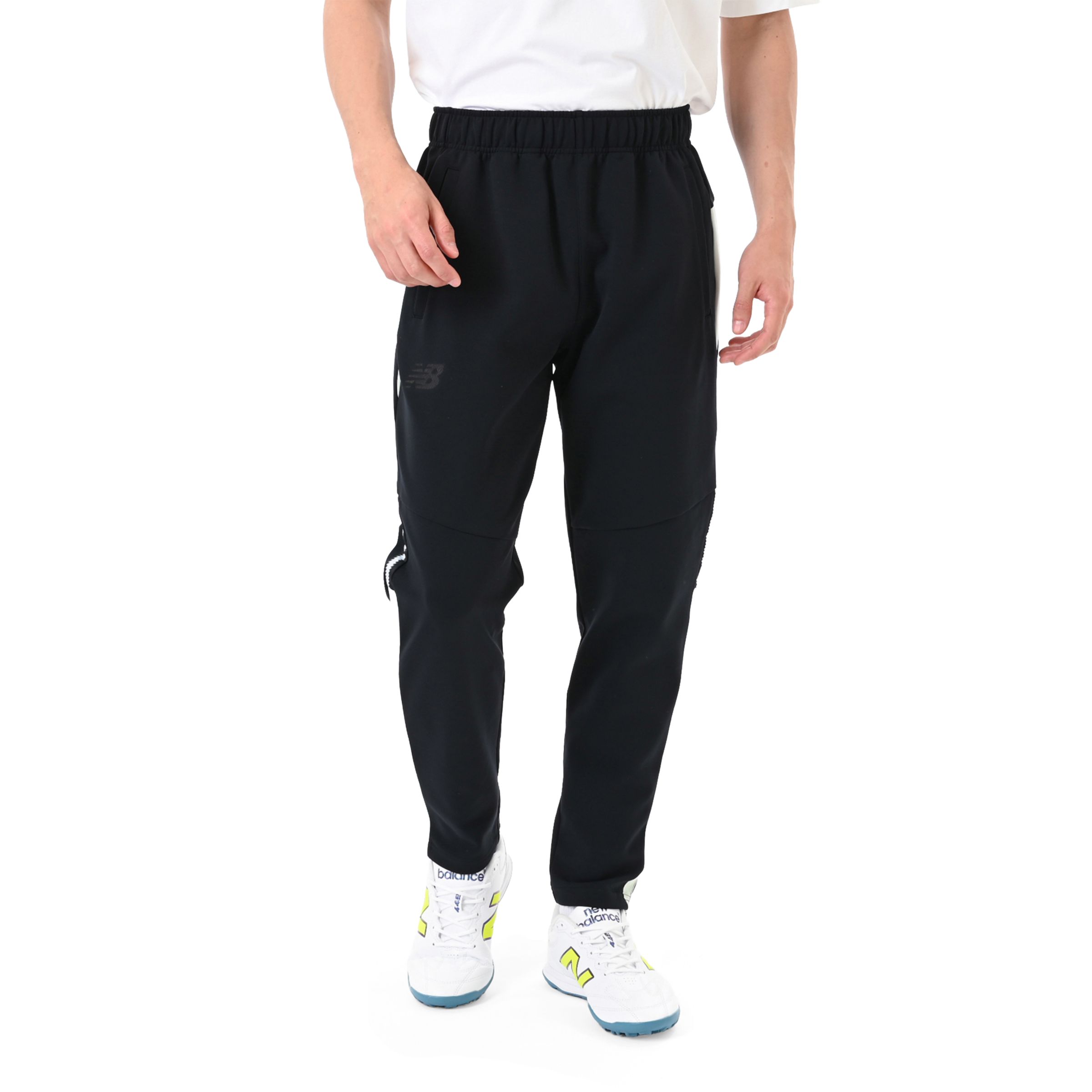 New Balance Black Out ウォームアップパンツ, MB6260BDSRV