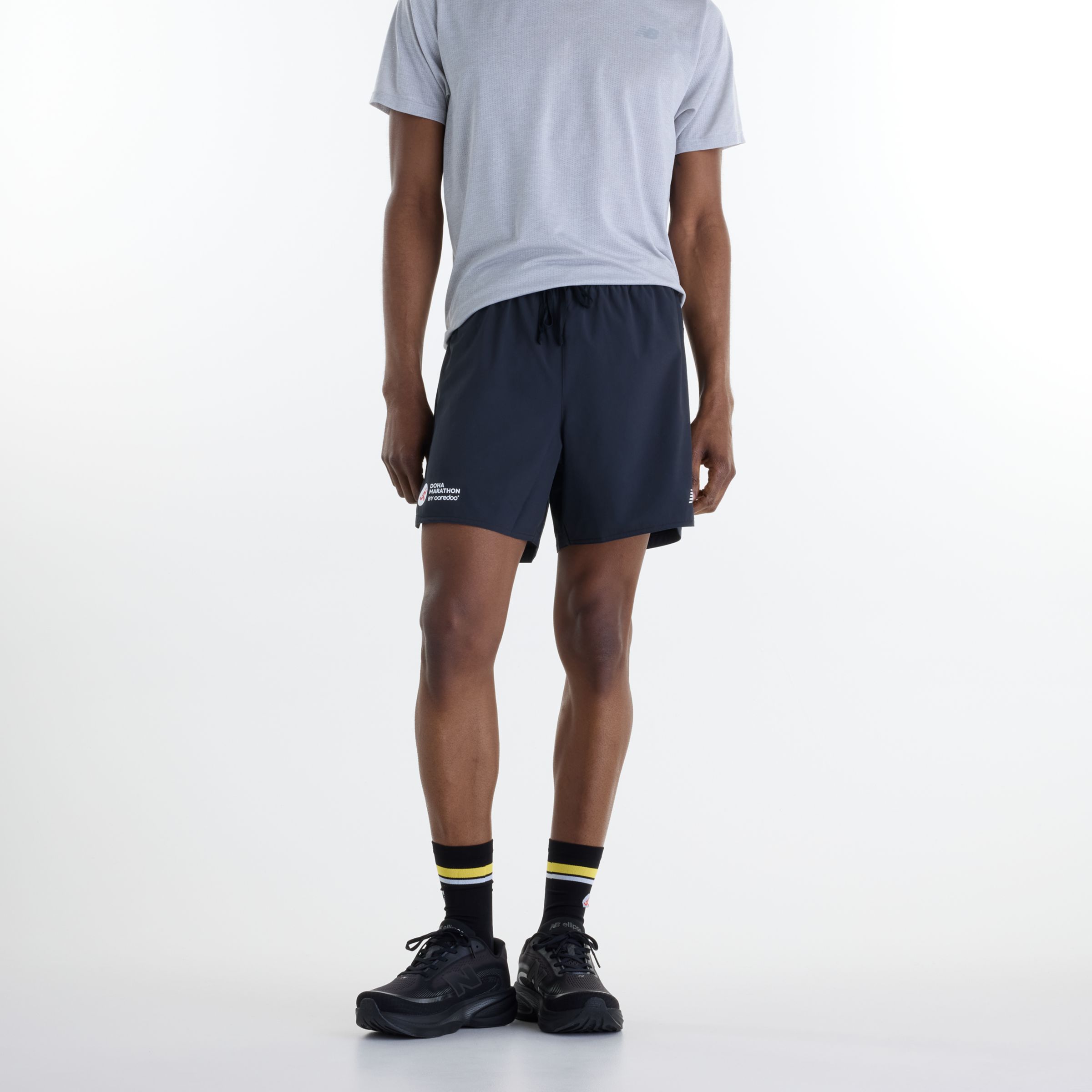 Glad is wearing size M and is 6'1"/ 185cm. Waist: 29"/74cm