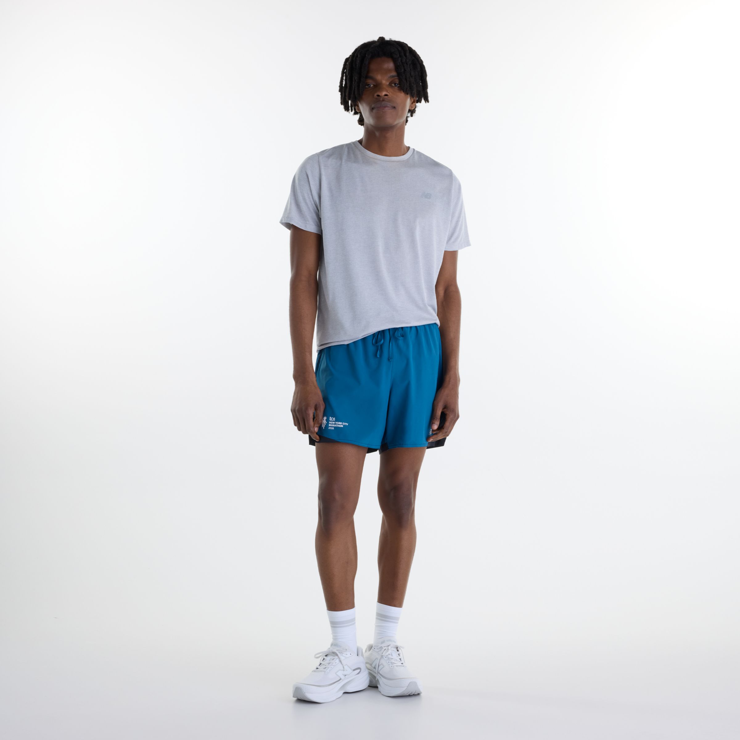 Glad is wearing size M and is 6'1"/ 185cm. Waist: 29"/74cm