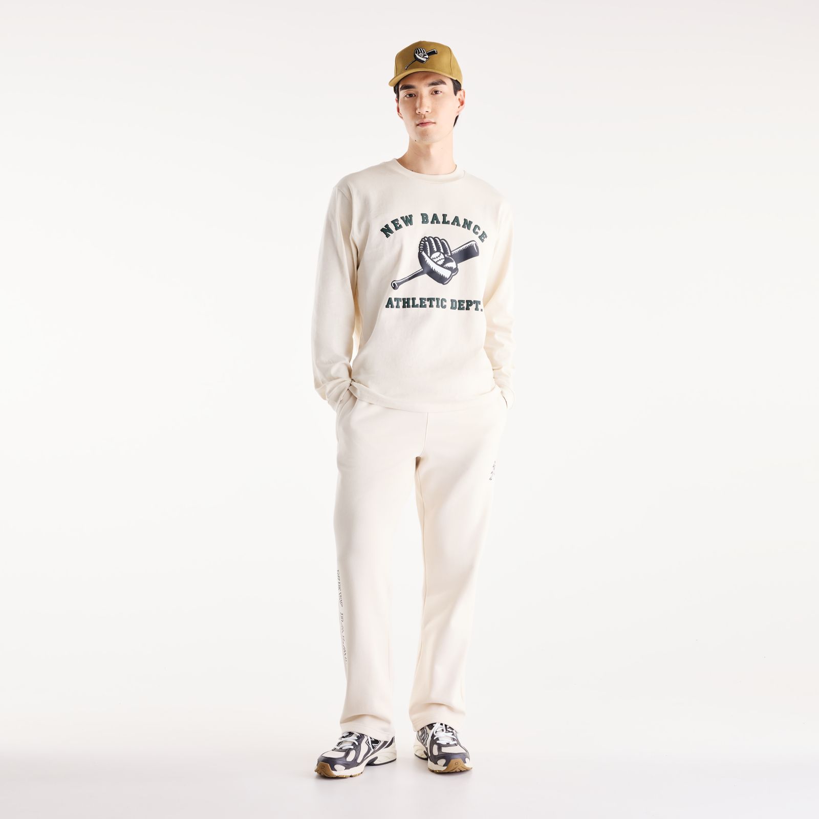 Мужские брюки New Balance Shohei French Terry Pant — фото 2