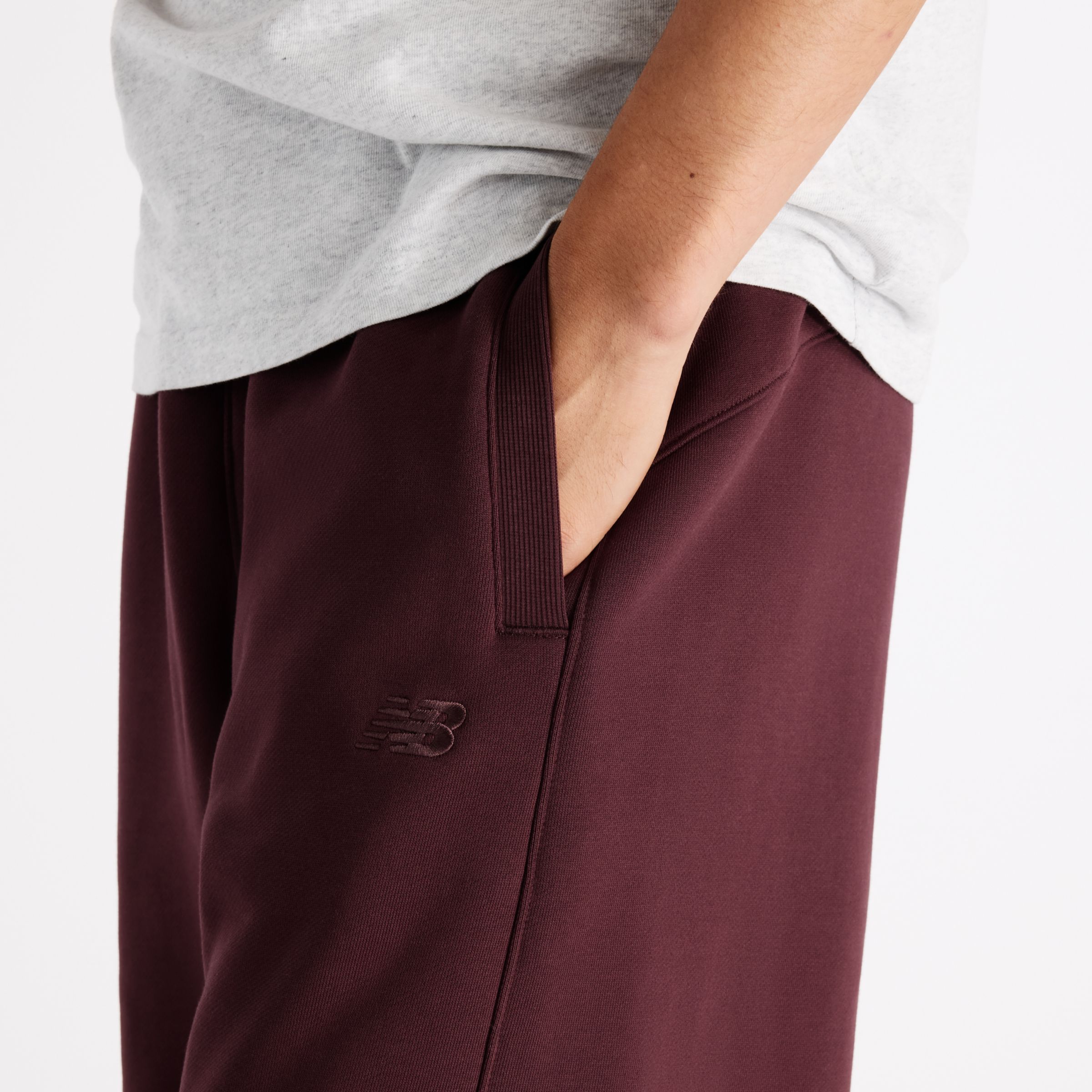 New Balance Athletics Crafted Logo Fleece Pant, MB62I54QYLR