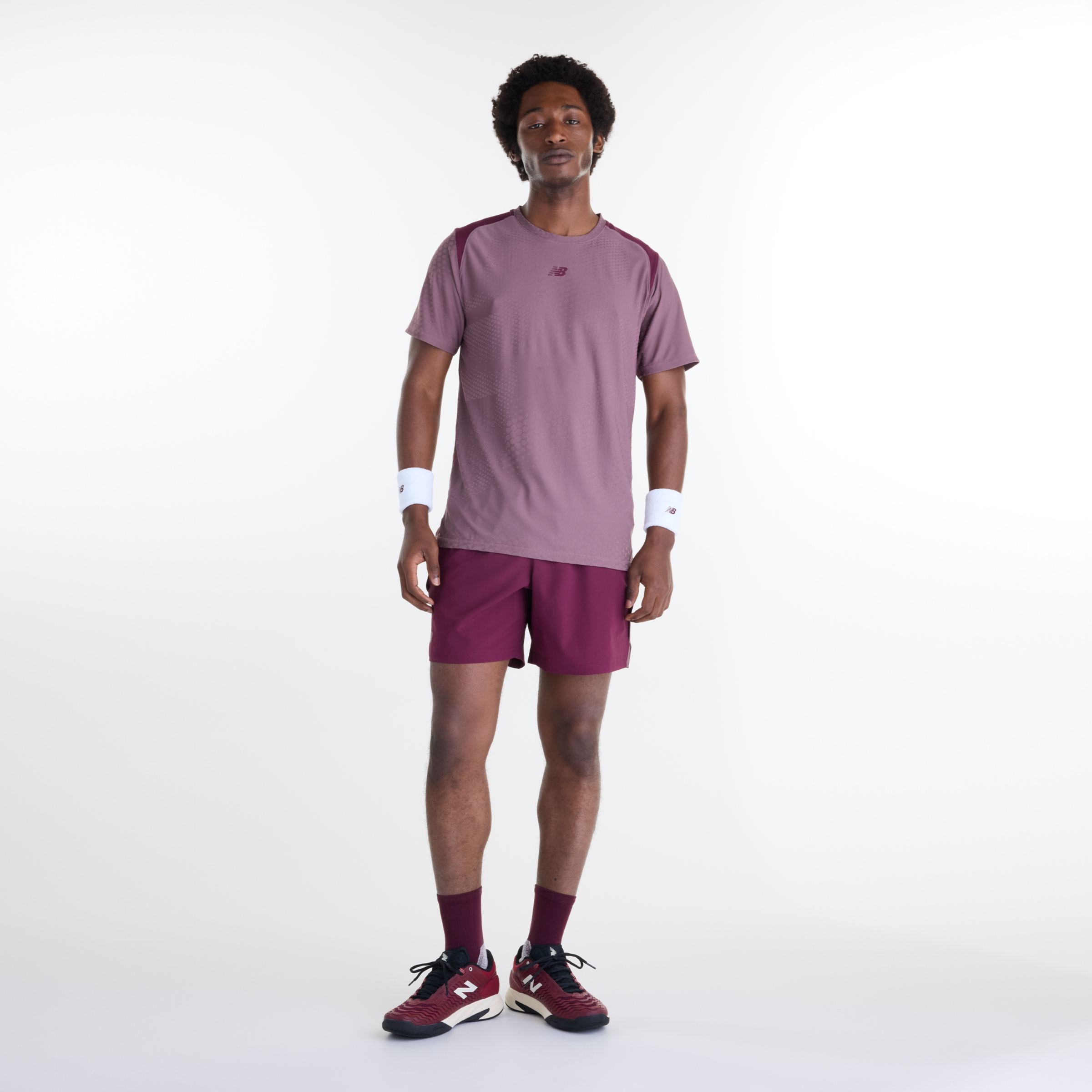 Tyliv is wearing size M and is 6'1"/186cm. Chest: 34.5"/88cm, Waist: 29"/74cm, Hips: 36.5"/93cm