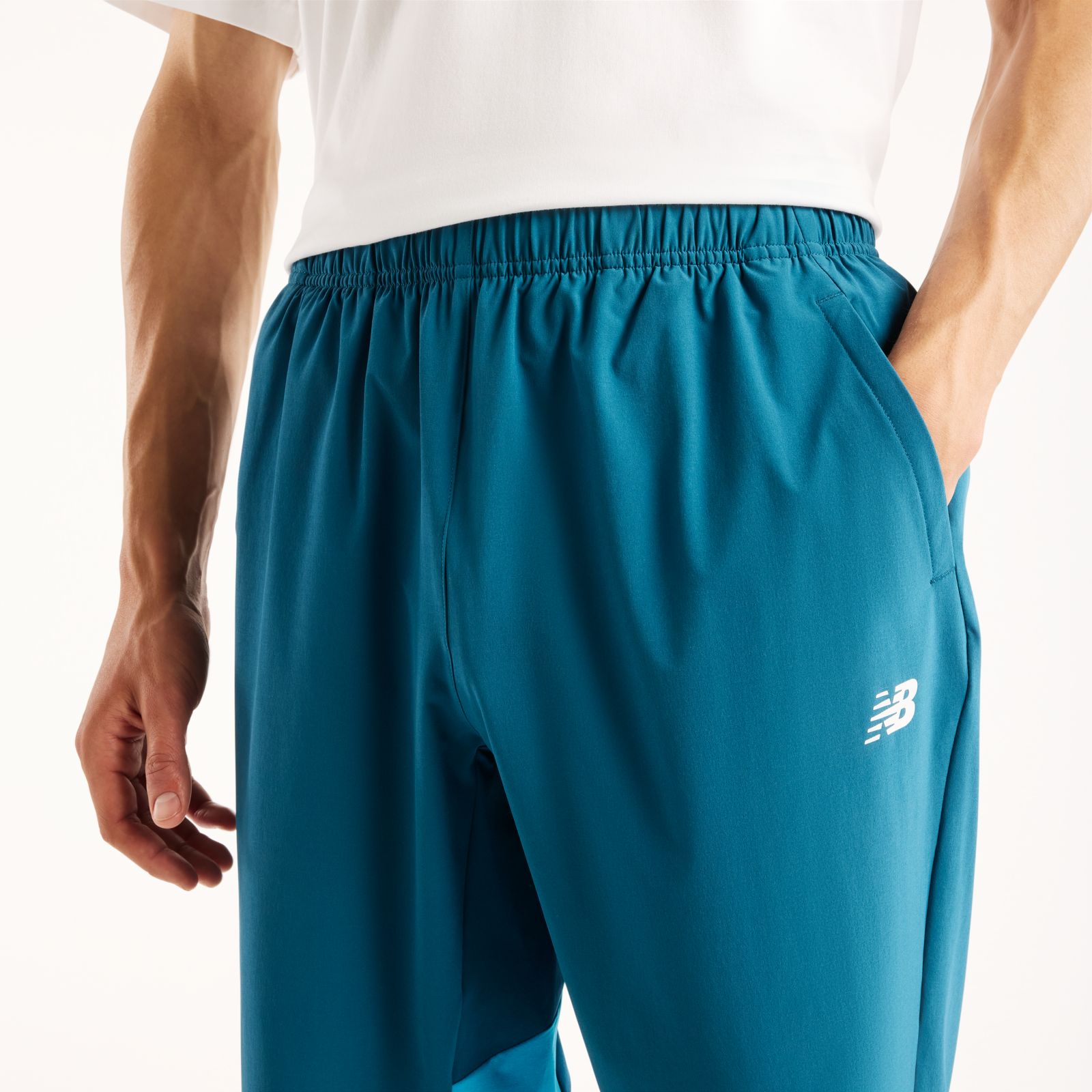 Мужские брюки New Balance Utility Stretch Woven Pant — фото 2
