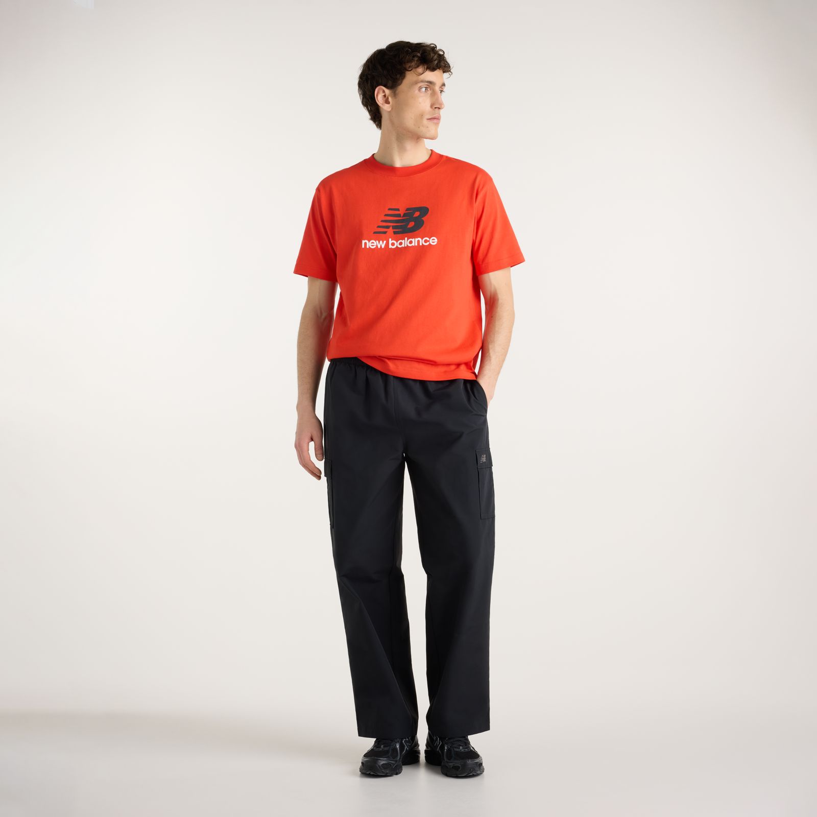 Мужские брюки New Balance Woven Cargo Pant — фото 2