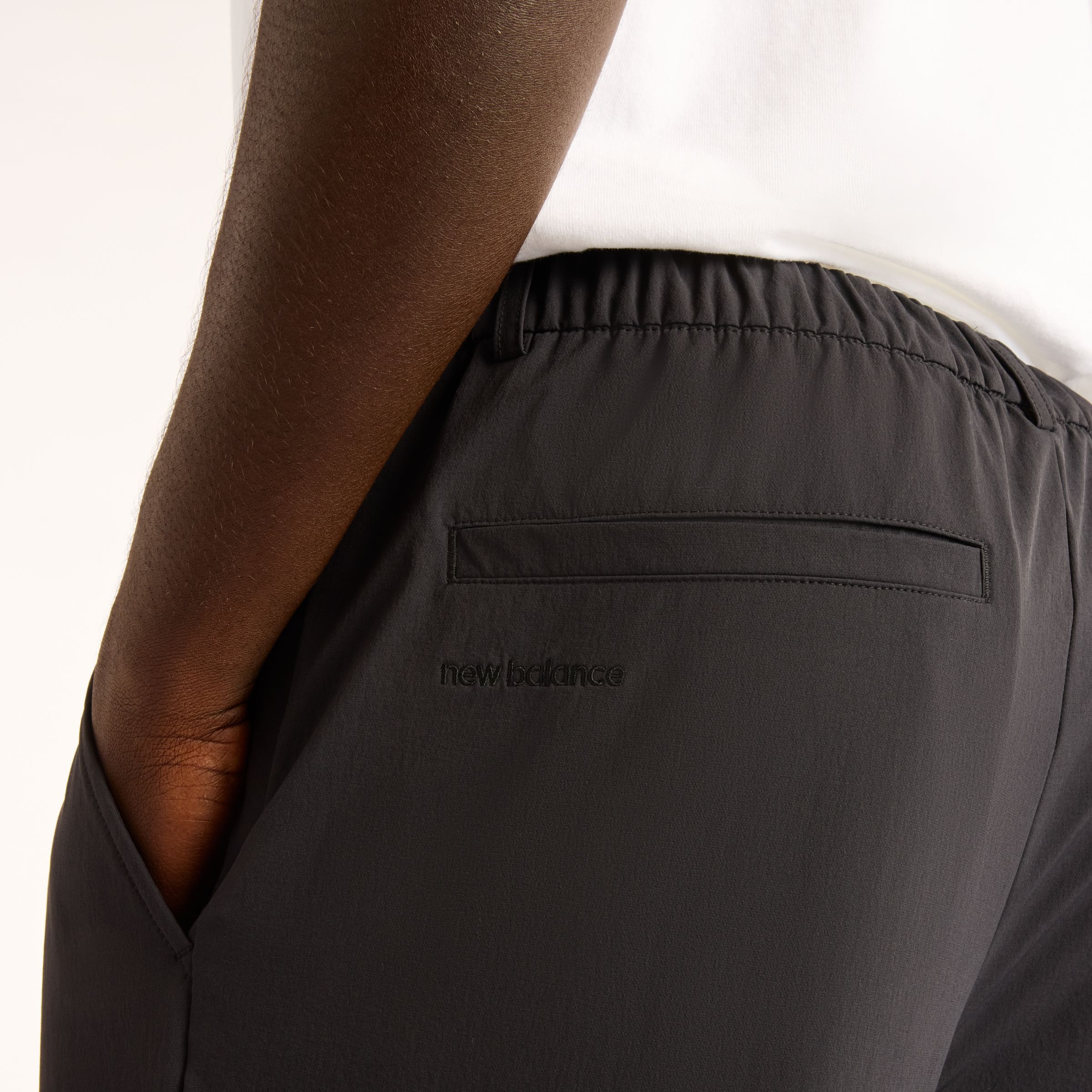 Fall is wearing size M and is 6'/183cm. Chest: 33.5"/85cm, Waist: 26.75"/68cm, Hips: 35"/89cm
