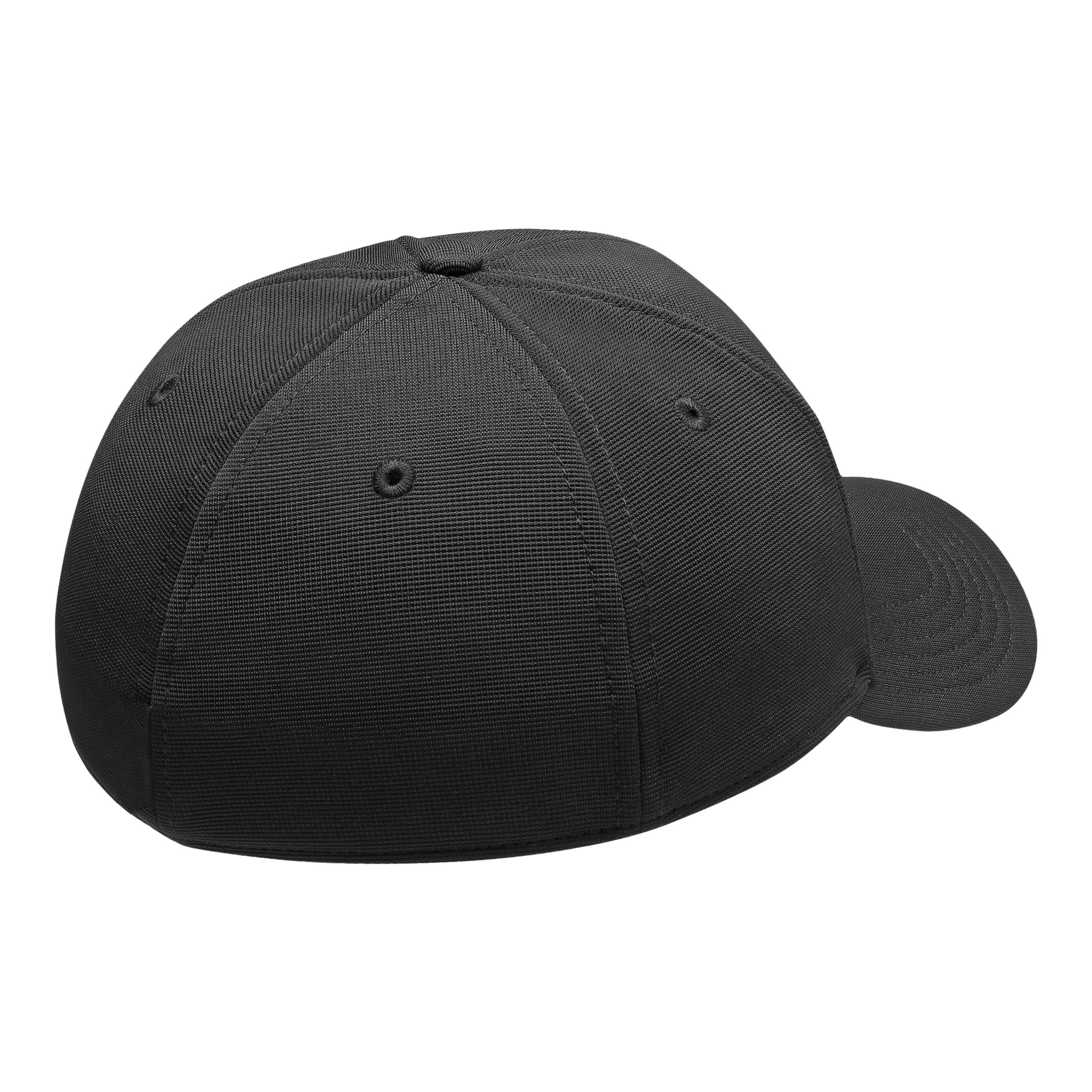 black new balance hat