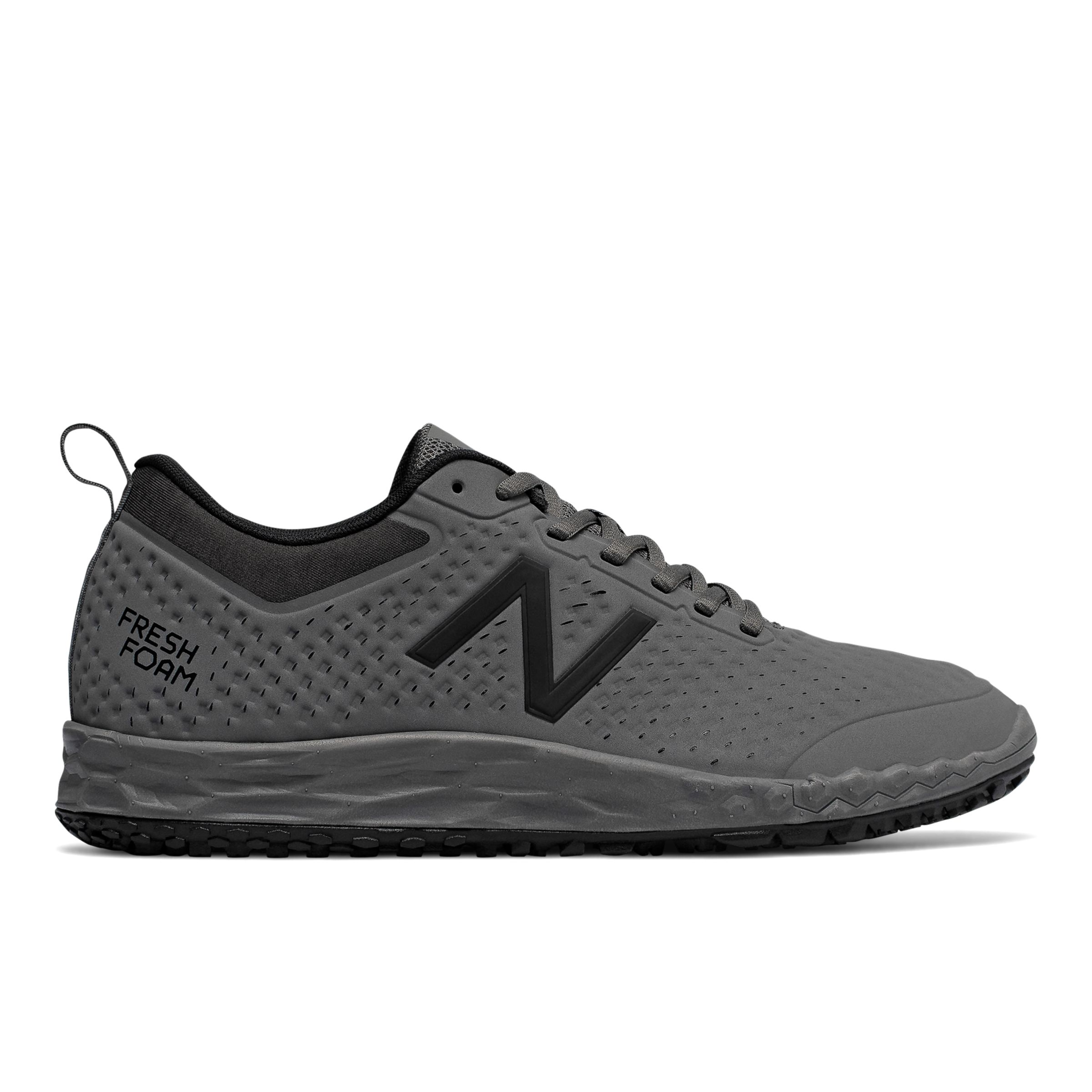 all black new balance trainers mens