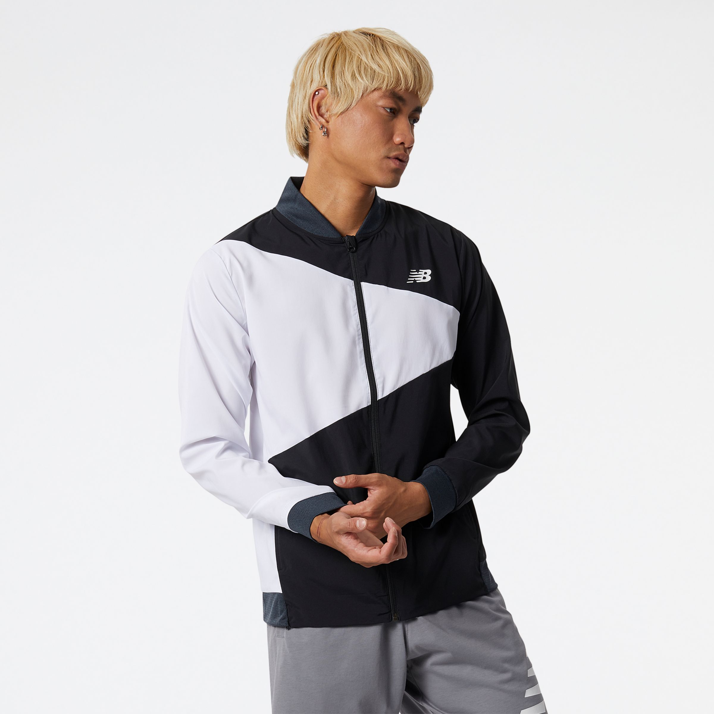 

New Balance Men's Tenacity Stretch Woven Jacket Black/White - Black/White