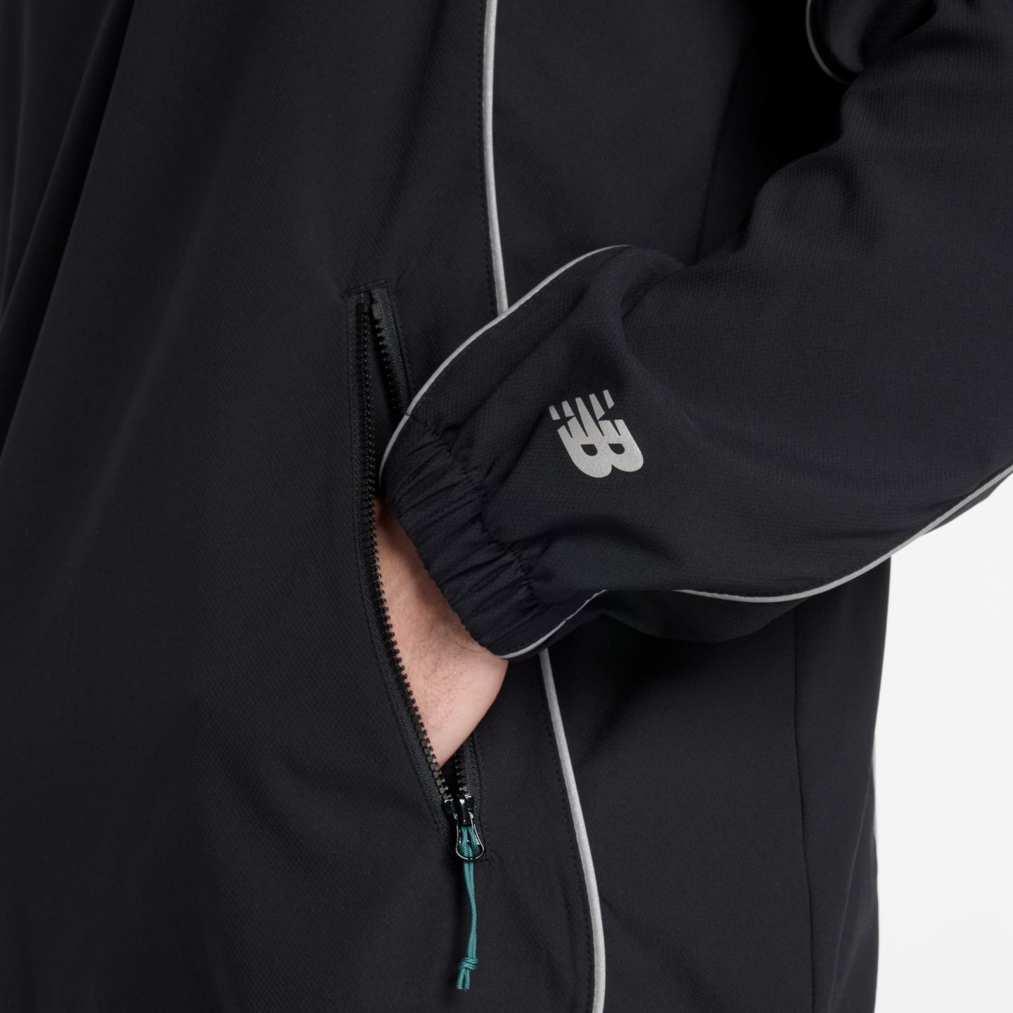 Мужская куртка New Balance Run Energy, цвет: Чёрный — фото 4